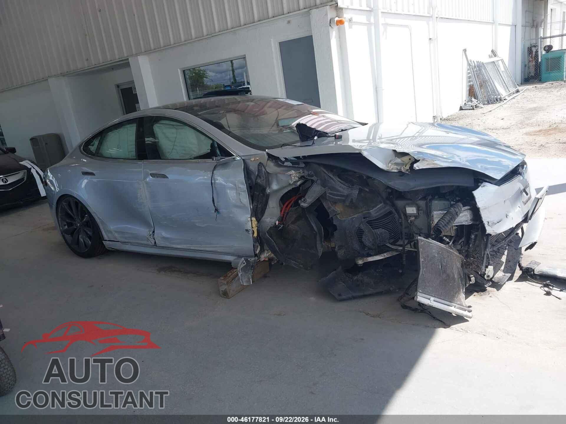 TESLA MODEL S 2017 - 5YJSA1E23HF178679