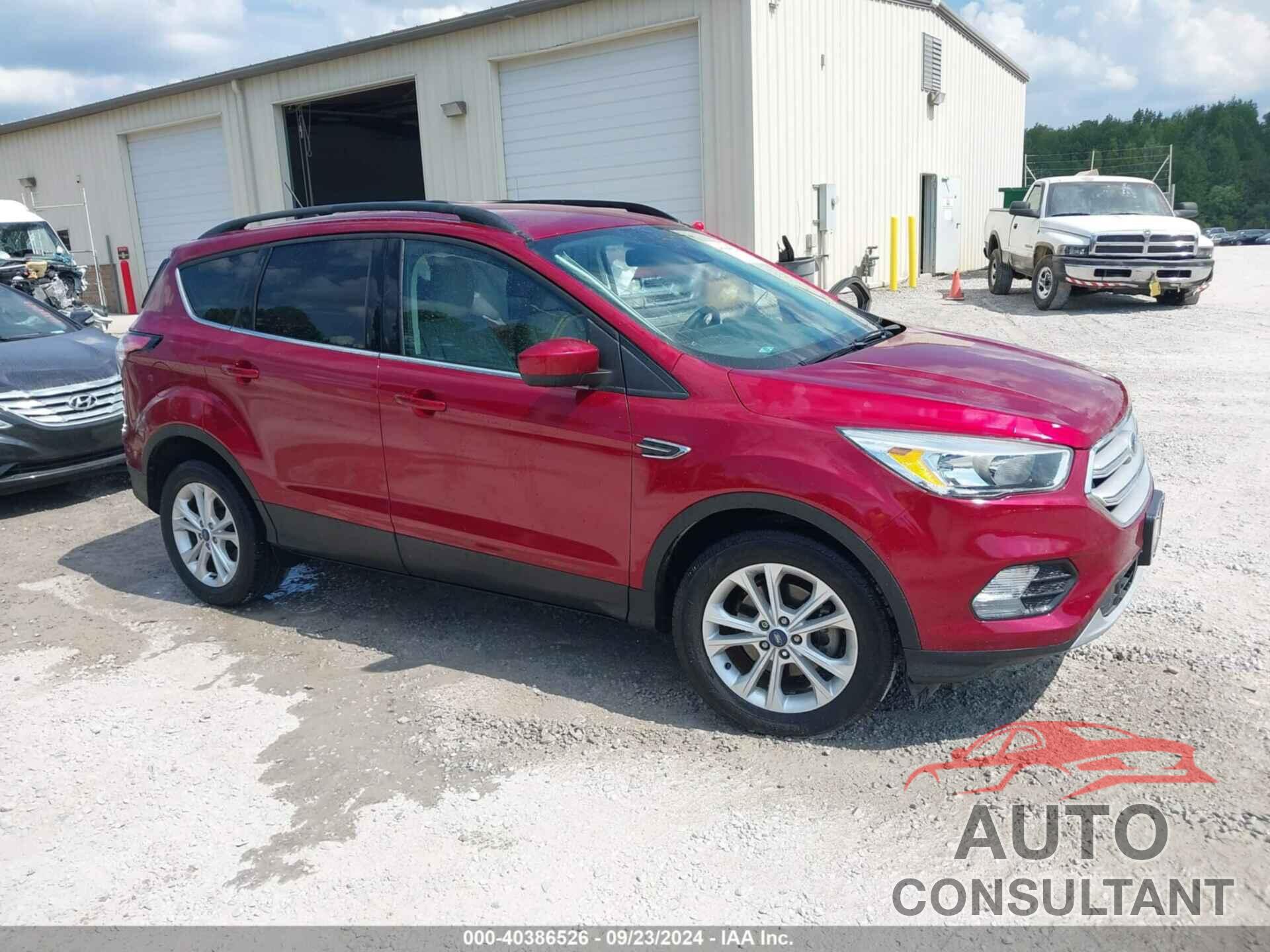 FORD ESCAPE 2018 - 1FMCU0GD0JUB03614