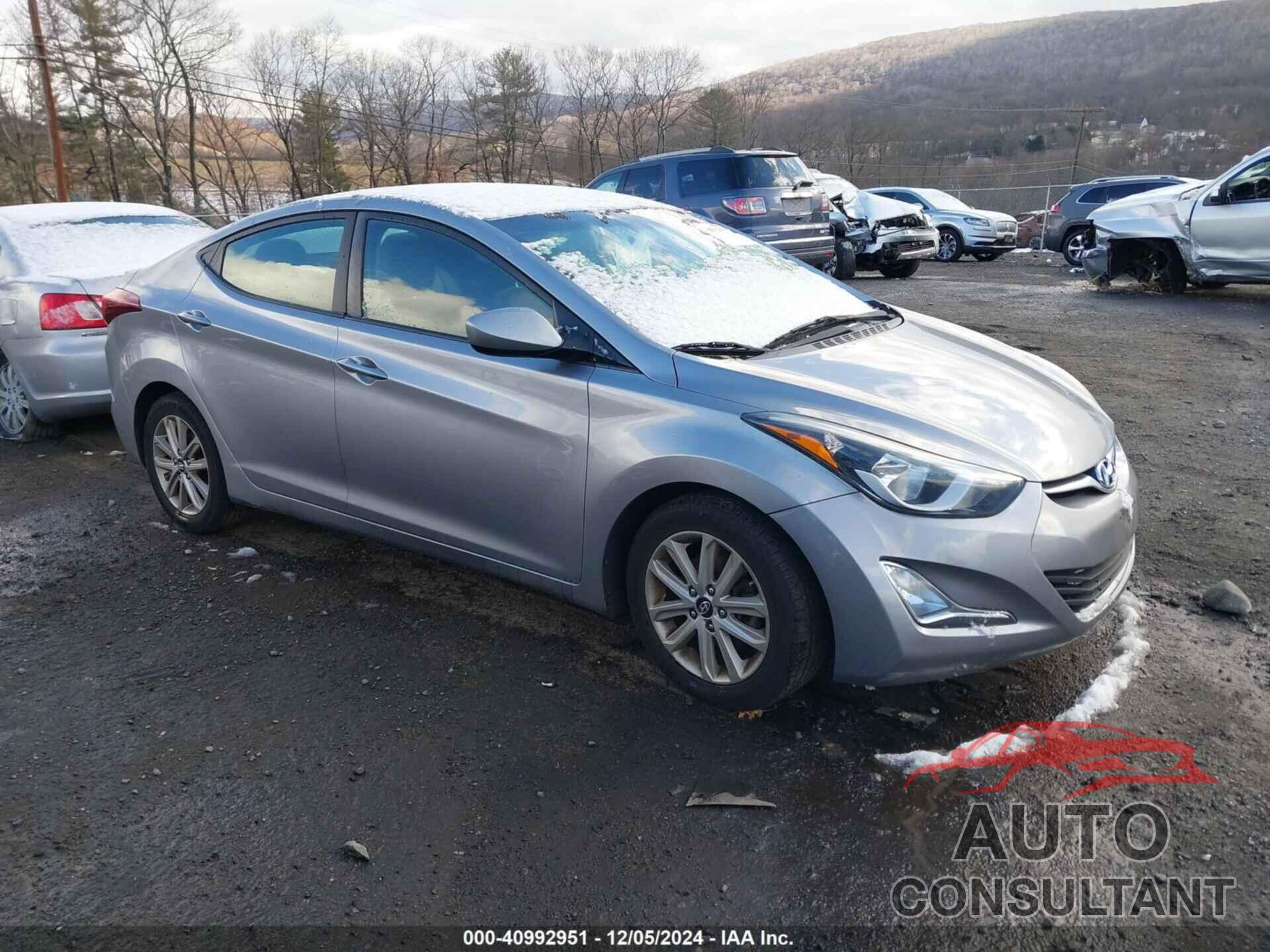 HYUNDAI ELANTRA 2016 - 5NPDH4AE3GH653365