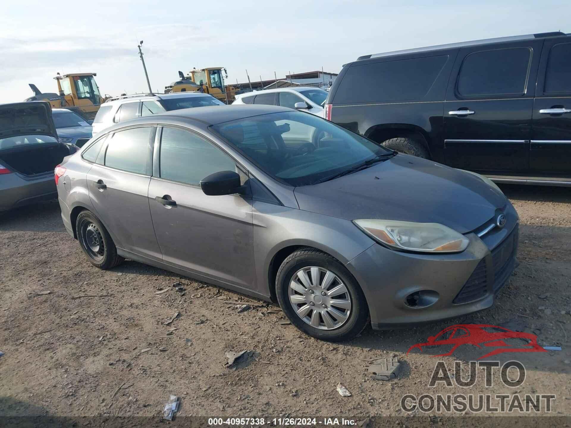 FORD FOCUS 2014 - 1FADP3E27EL381074