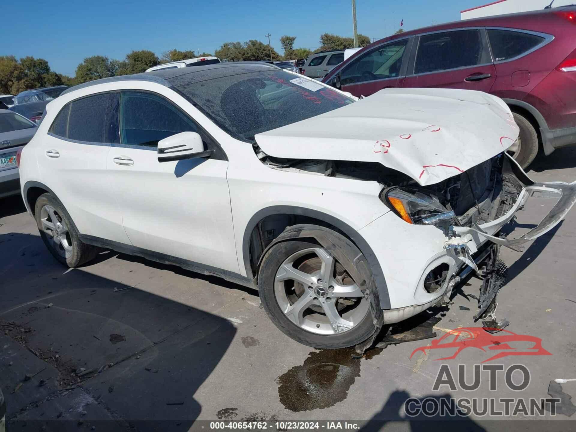 MERCEDES-BENZ GLA 250 2019 - WDCTG4GB0KU014171