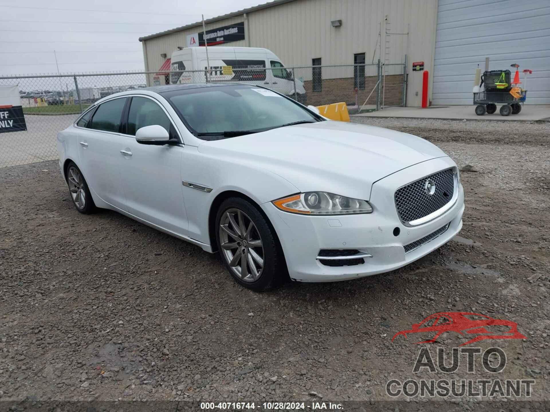 JAGUAR XJ 2011 - SAJWA2GB0BLV06876
