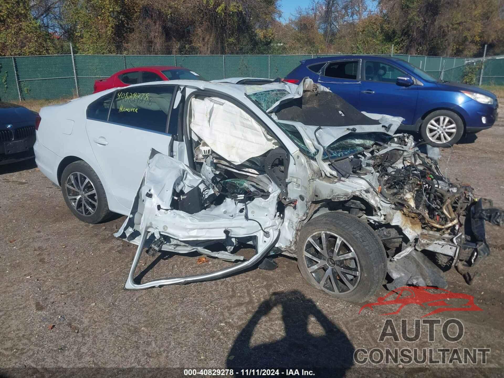 VOLKSWAGEN JETTA 2017 - 3VWDB7AJ9HM295018