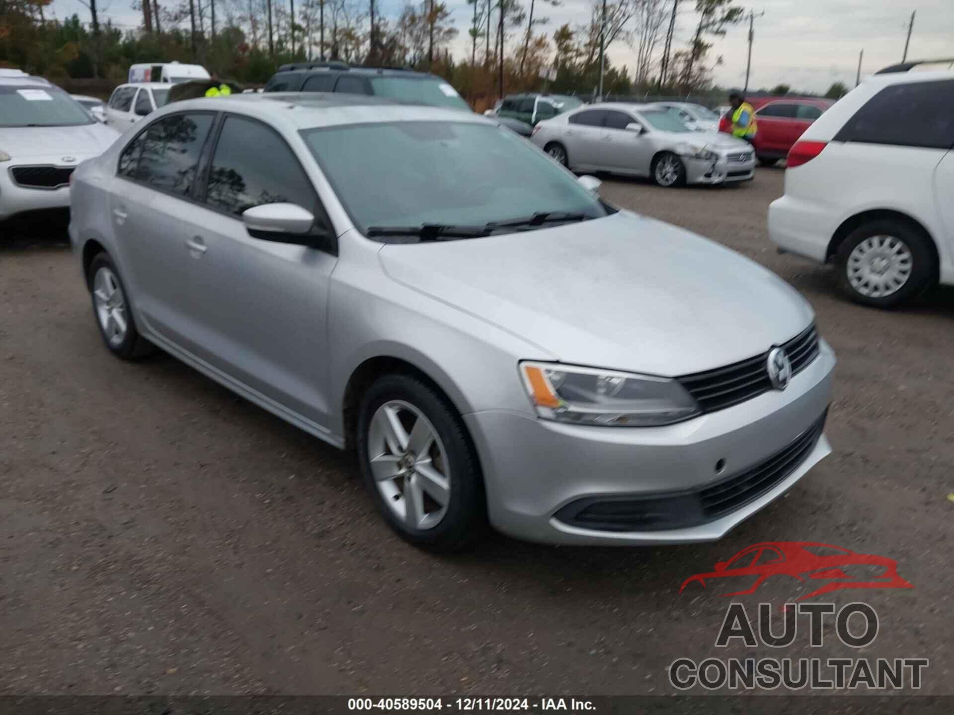 VOLKSWAGEN JETTA 2012 - 3VWLL7AJ7CM415870