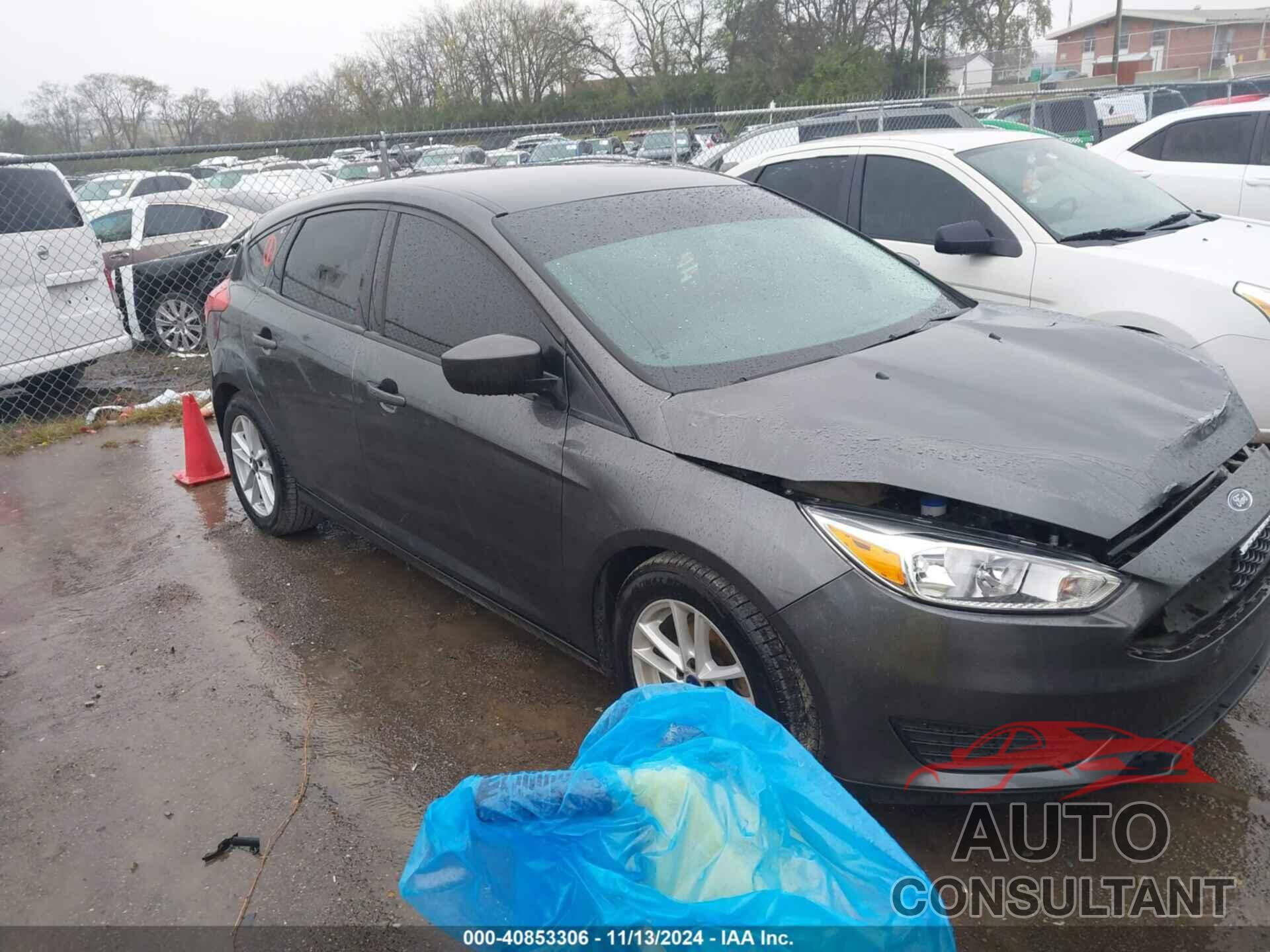 FORD FOCUS 2018 - 1FADP3K26JL255920