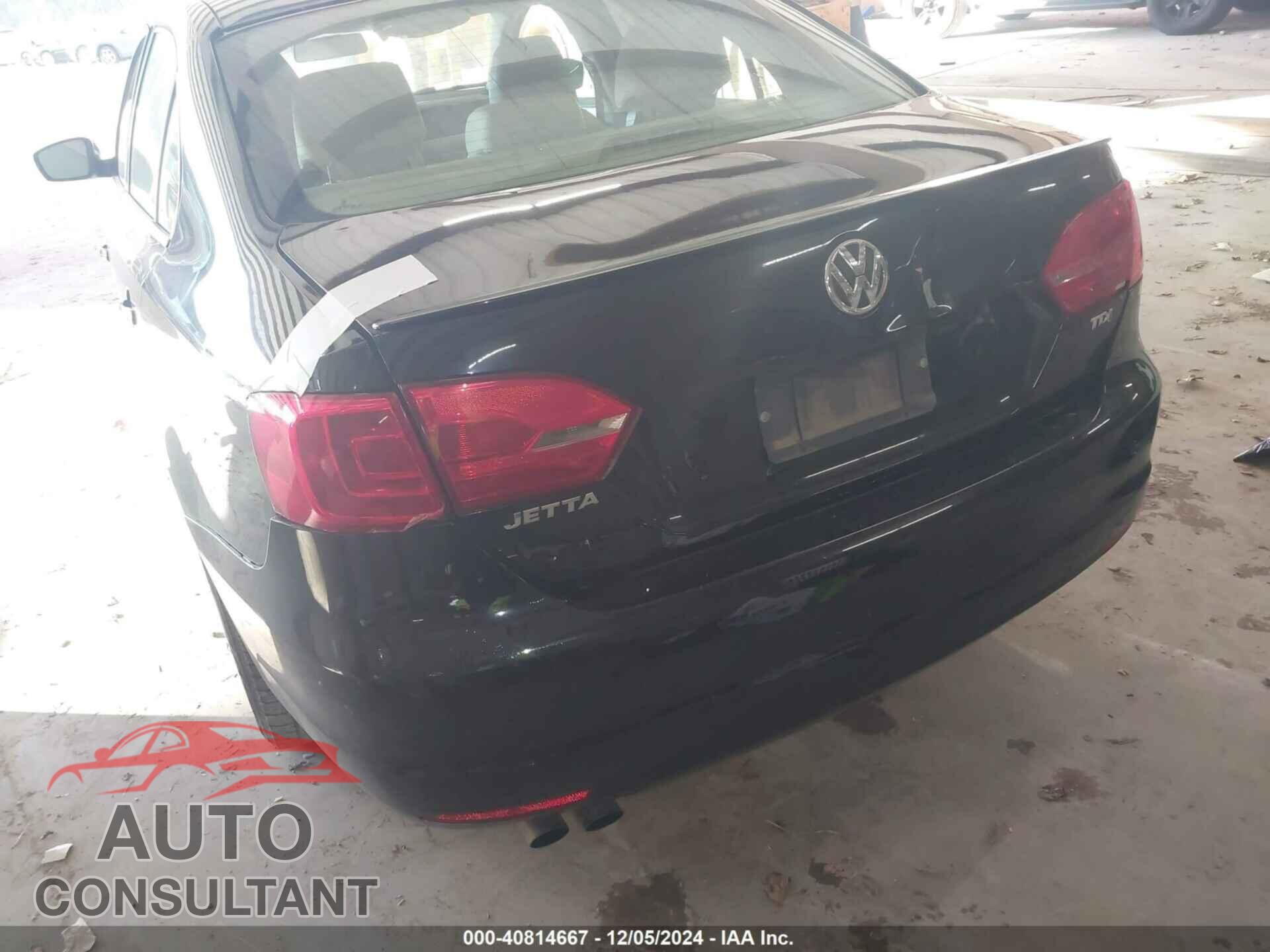 VOLKSWAGEN JETTA 2012 - 3VWLL7AJ4CM072807