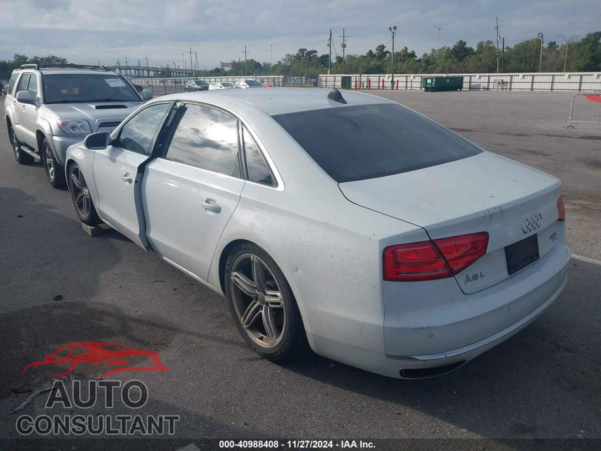 AUDI A8 L 2013 - WAUR2AFD2DN008964
