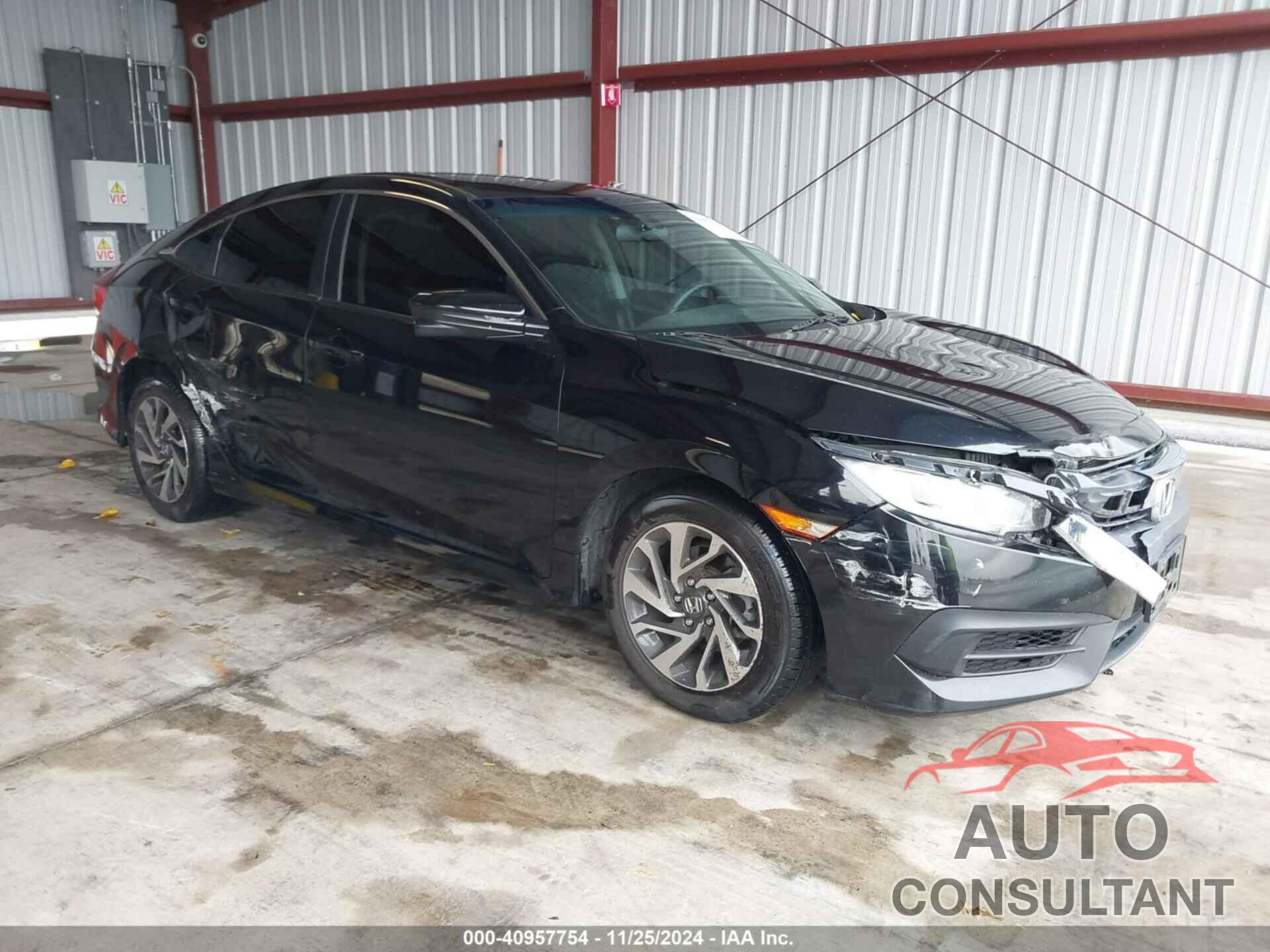 HONDA CIVIC 2018 - 2HGFC2F72JH605539