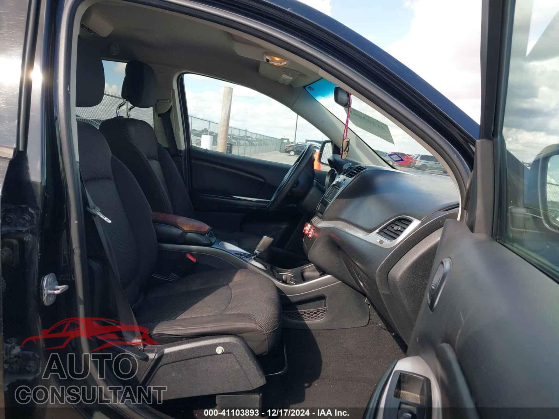 DODGE JOURNEY 2015 - 3C4PDCBG4FT524729