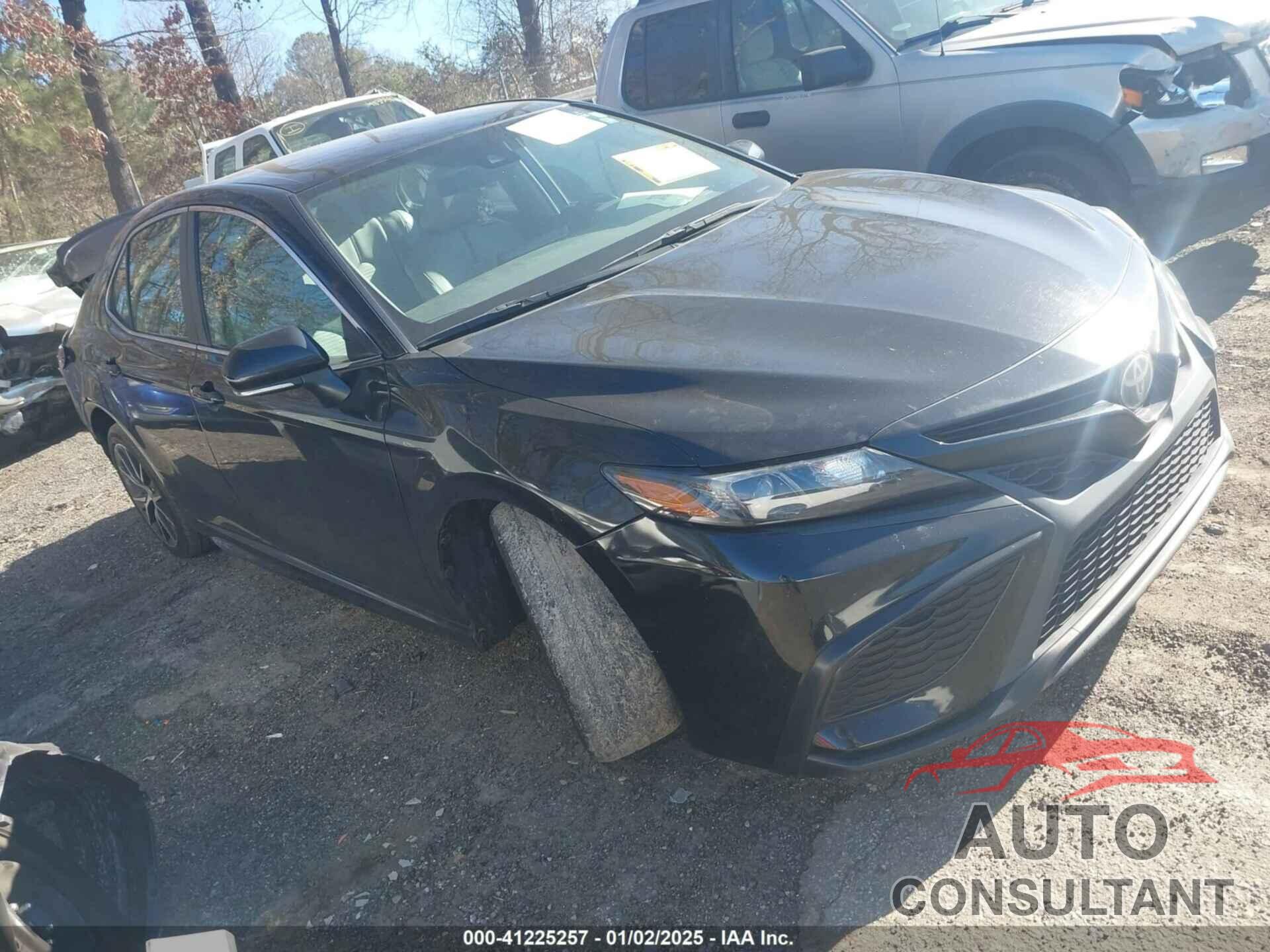 TOYOTA CAMRY 2022 - 4T1G11AK7NU001837