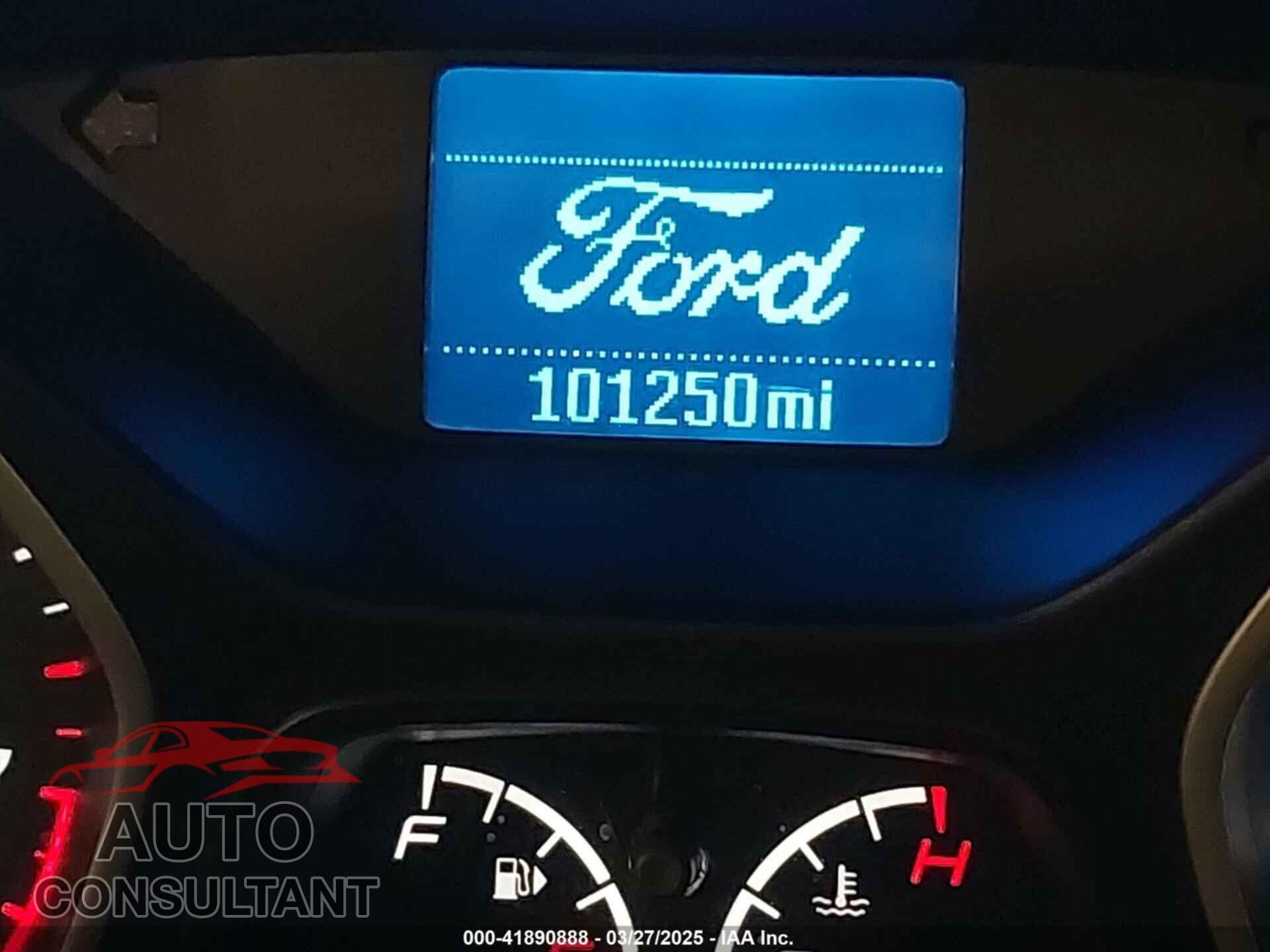 FORD FOCUS 2014 - 1FADP3E26EL320864