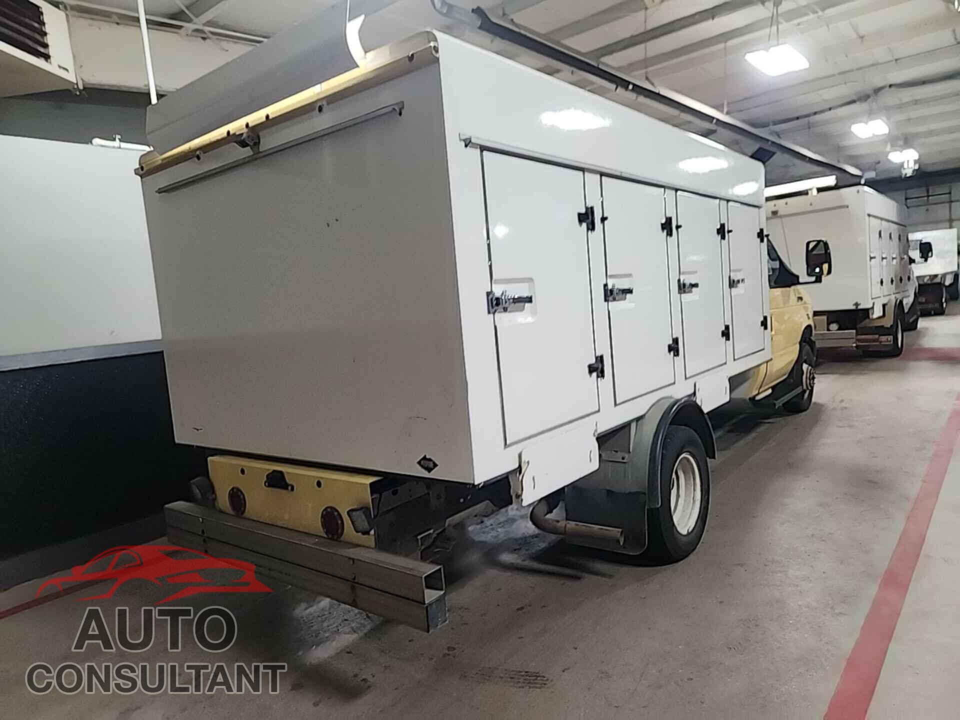 FORD ECONOLINE 2019 - 1FDXE4FSXKDC52295