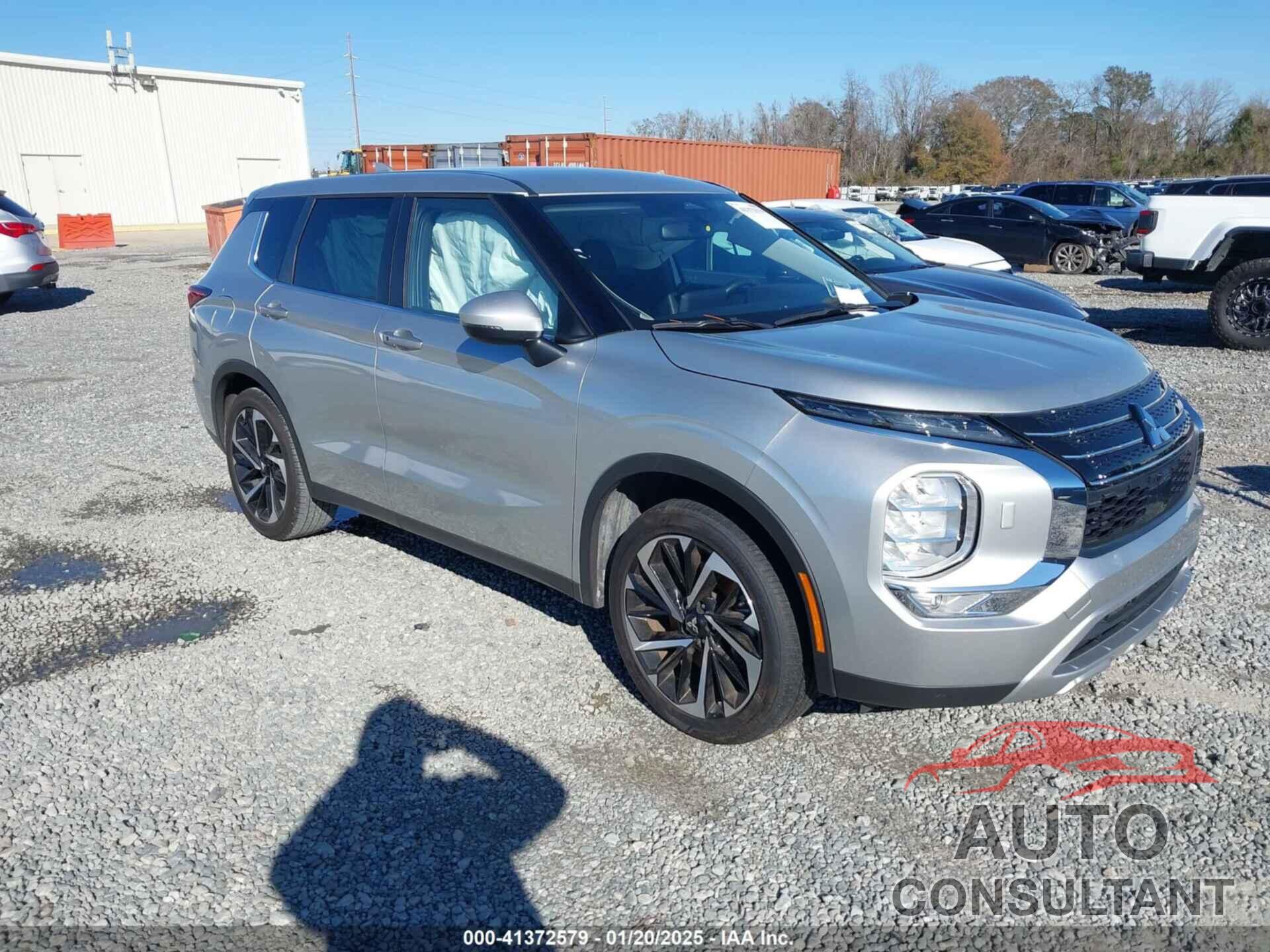 MITSUBISHI OUTLANDER 2023 - JA4J4UA84PZ026718