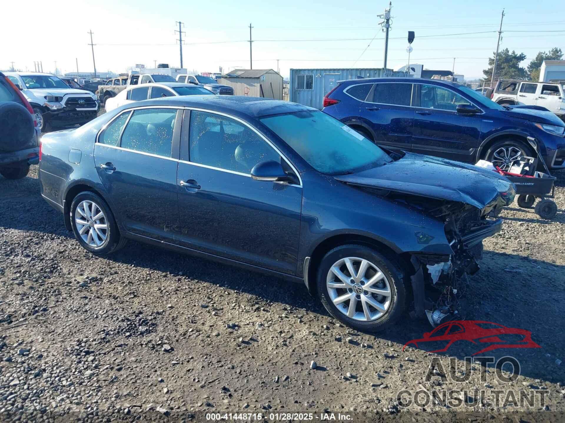 VOLKSWAGEN JETTA 2010 - 3VWRZ7AJ4AM044768