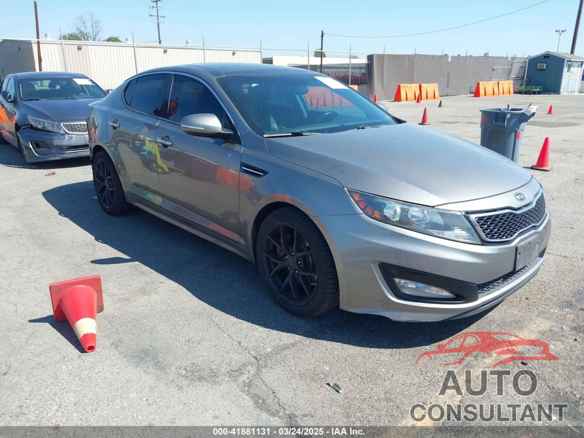 KIA OPTIMA 2012 - 5XXGR4A66CG057577