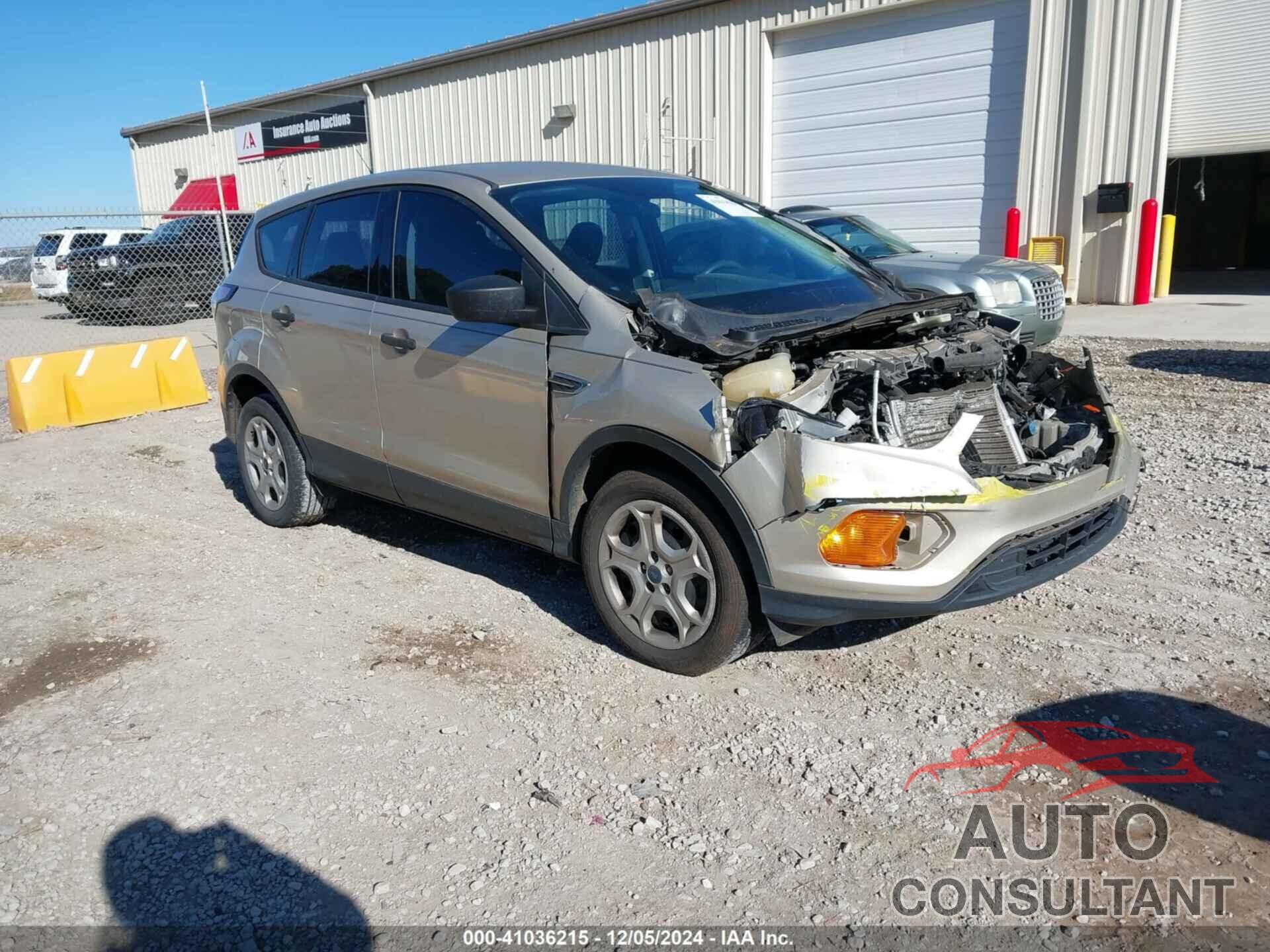 FORD ESCAPE 2018 - 1FMCU0F79JUA17441