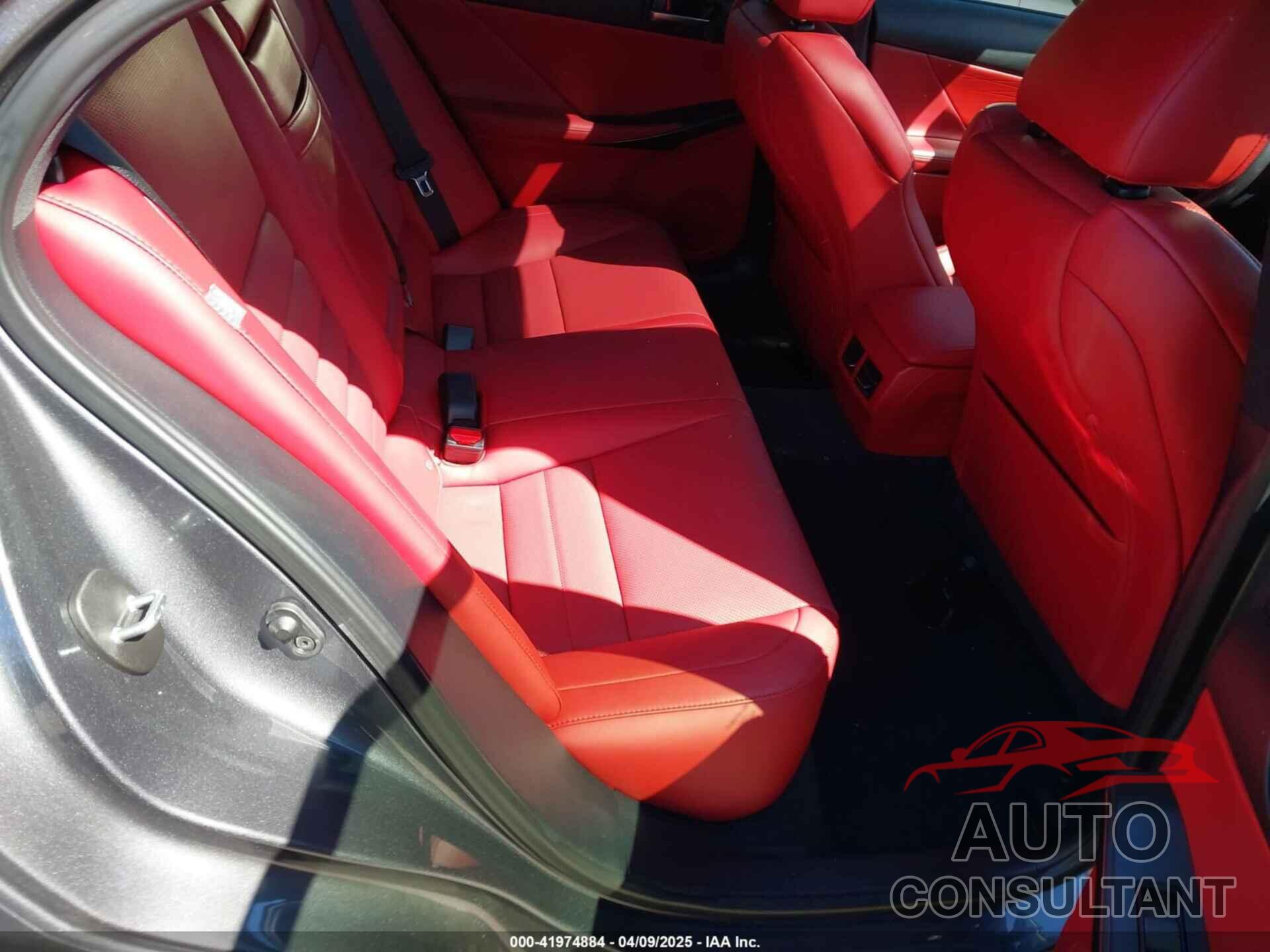 LEXUS IS 350 2021 - JTHGZ1E2XM5022762