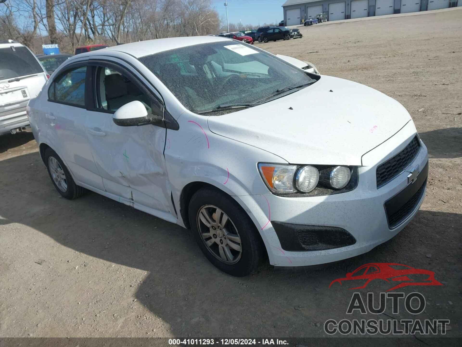 CHEVROLET SONIC 2012 - 1G1JB5SH3C4100159