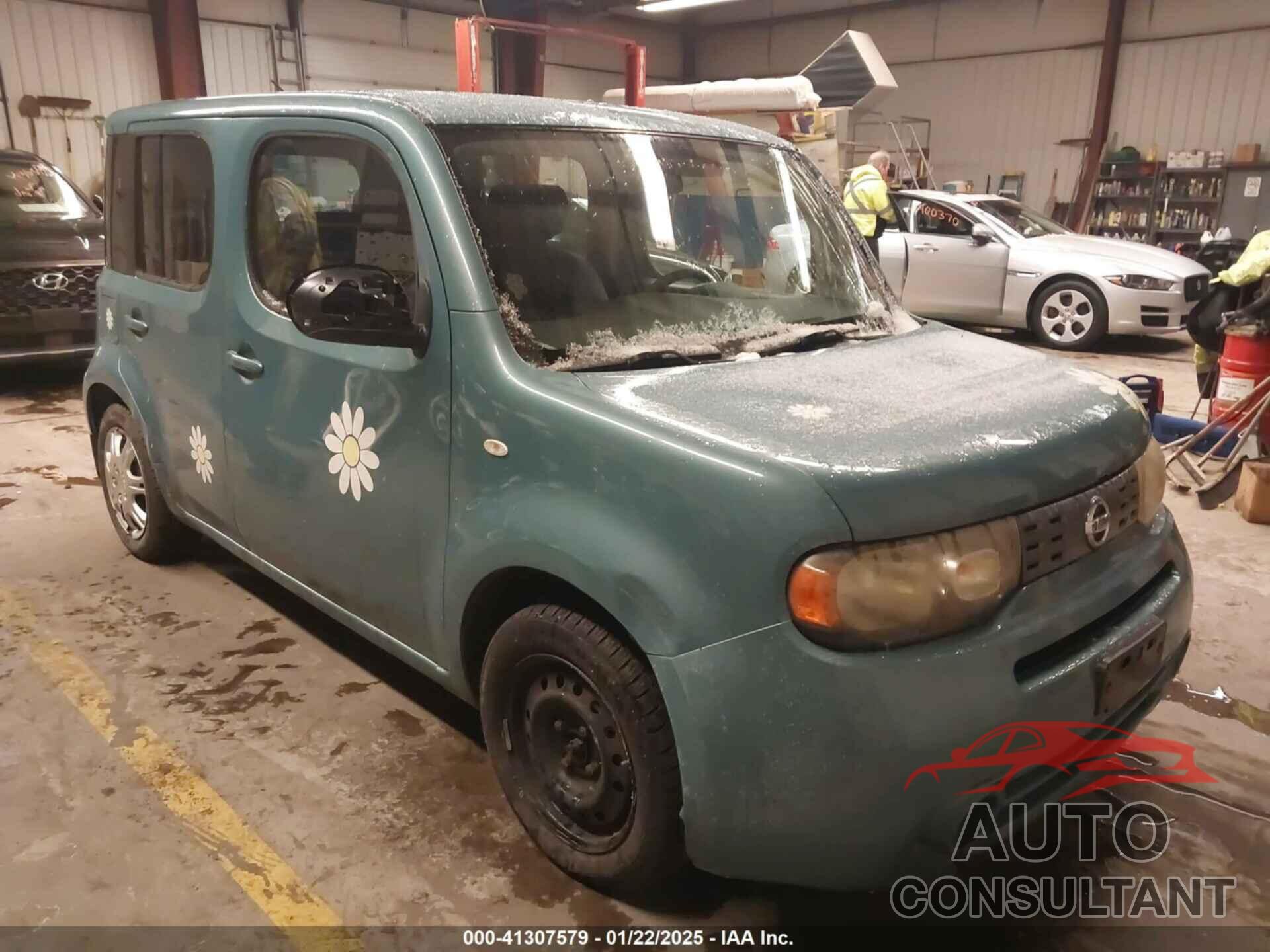 NISSAN CUBE 2009 - JN8AZ28R19T117384