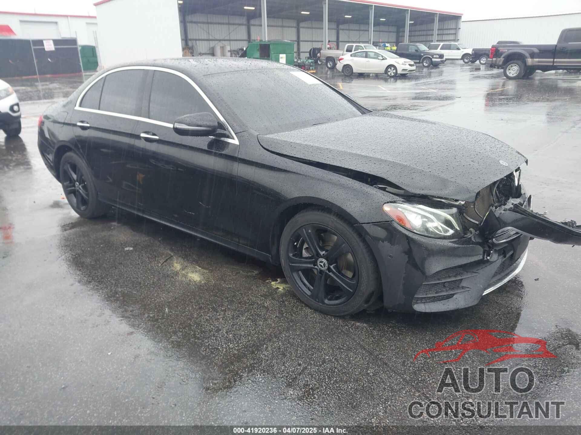 MERCEDES-BENZ E 300 2018 - WDDZF4KB2JA302886