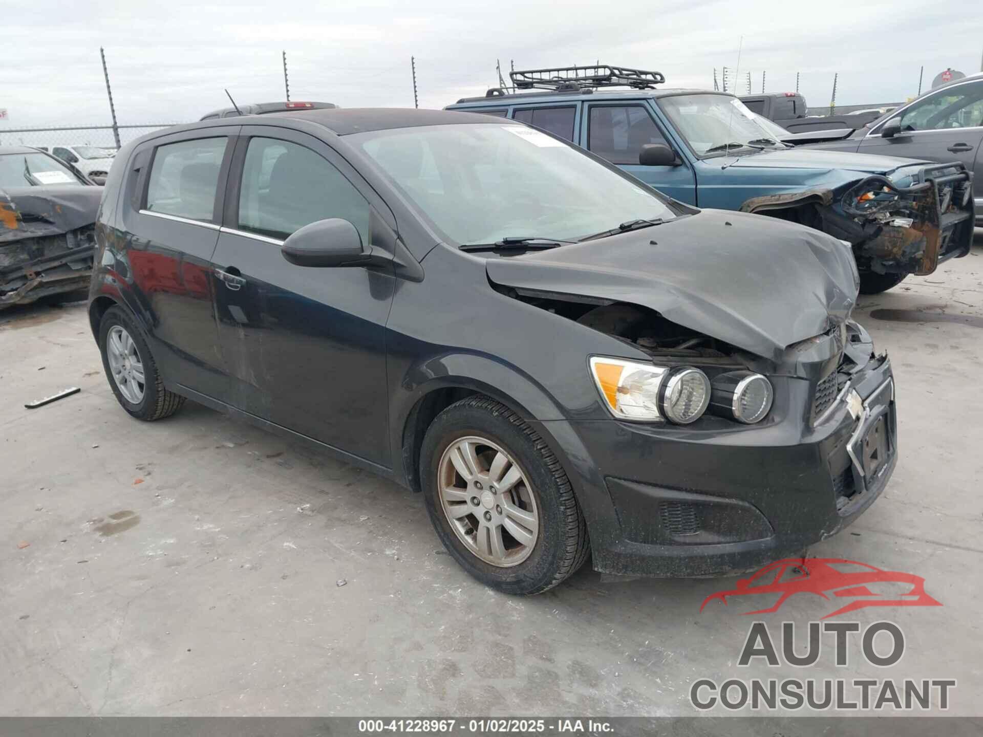 CHEVROLET SONIC 2016 - 1G1JC6SG4G4148141