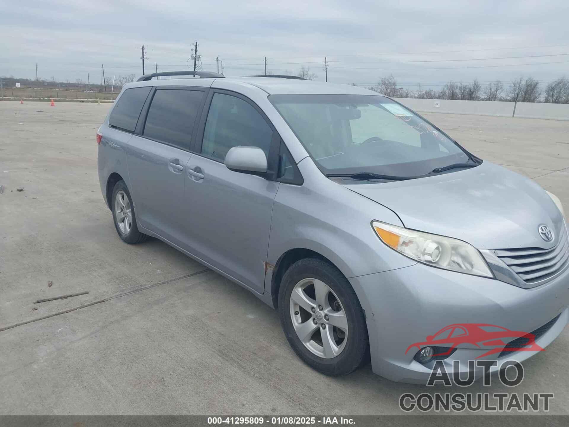 TOYOTA SIENNA 2017 - 5TDKZ3DCXHS798164