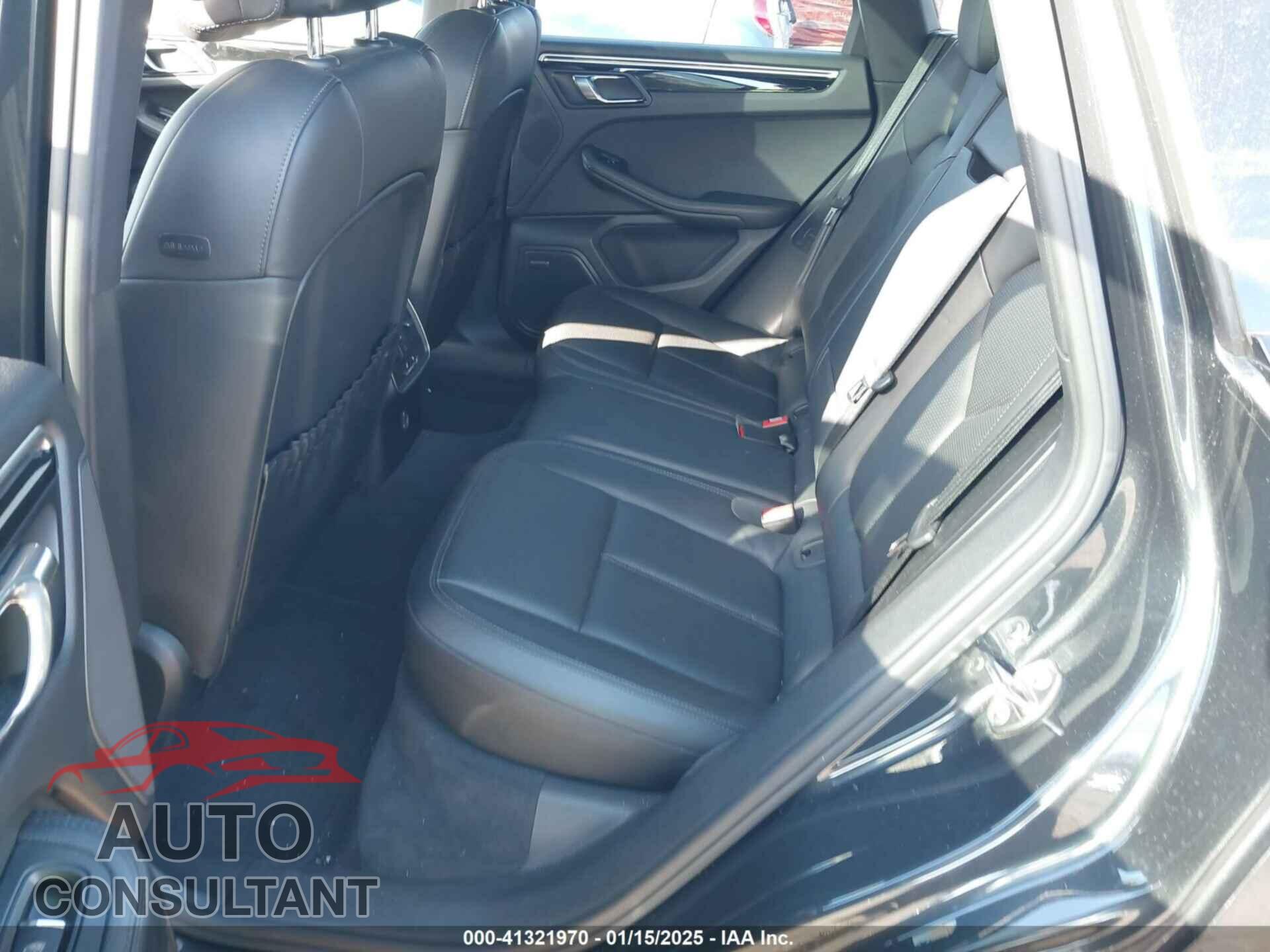 PORSCHE MACAN 2017 - WP1AA2A58HLB00394