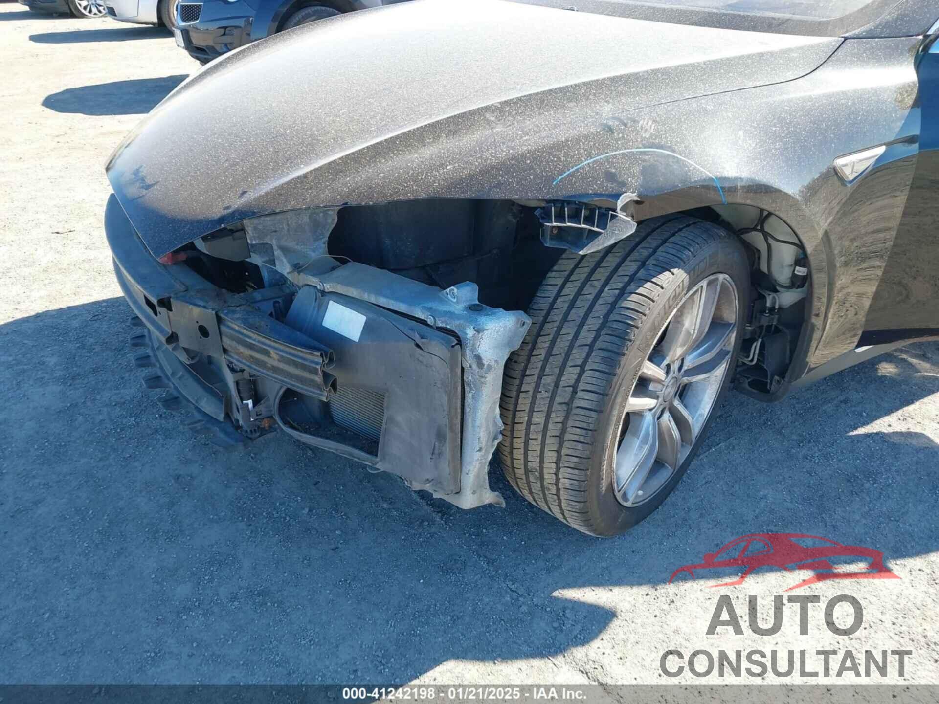 TESLA MODEL S 2014 - 5YJSA1H12EFP42224