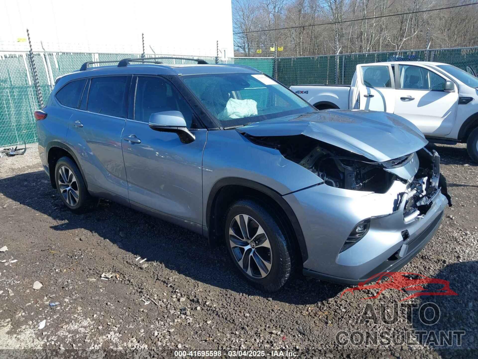 TOYOTA HIGHLANDER 2021 - 5TDHZRBH6MS096901