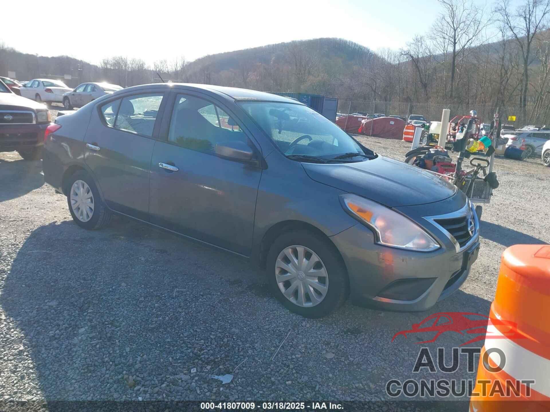 NISSAN VERSA 2017 - 3N1CN7AP2HL887704