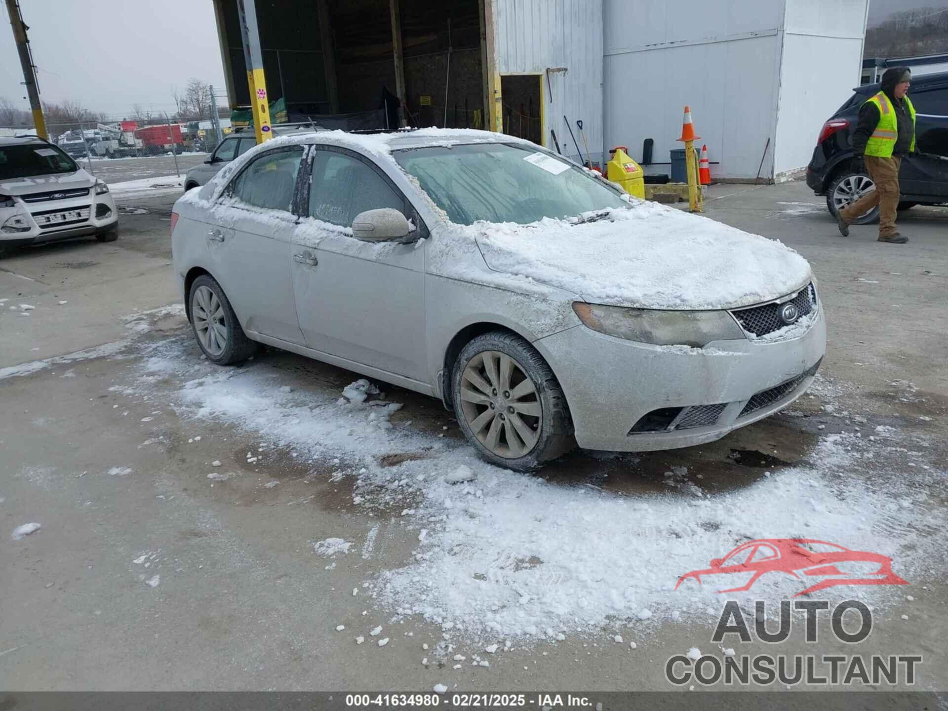 KIA FORTE 2010 - KNAFW4A35A5230515