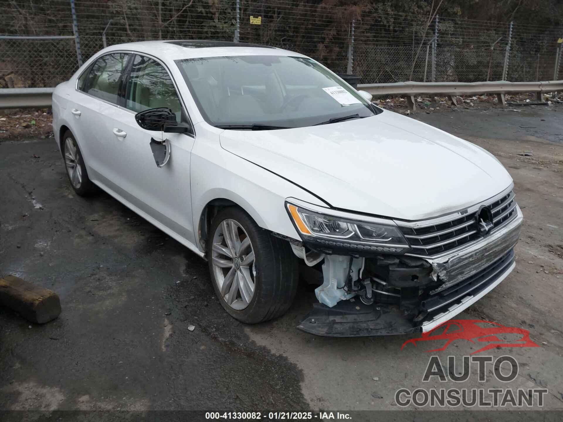 VOLKSWAGEN PASSAT 2018 - 1VWBA7A38JC022042