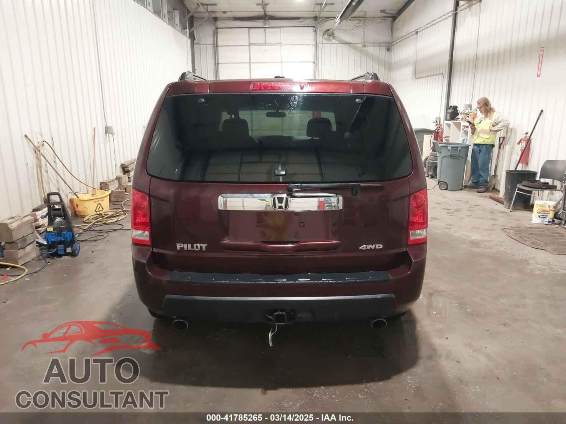 HONDA PILOT 2011 - 5FNYF4H46BB013341