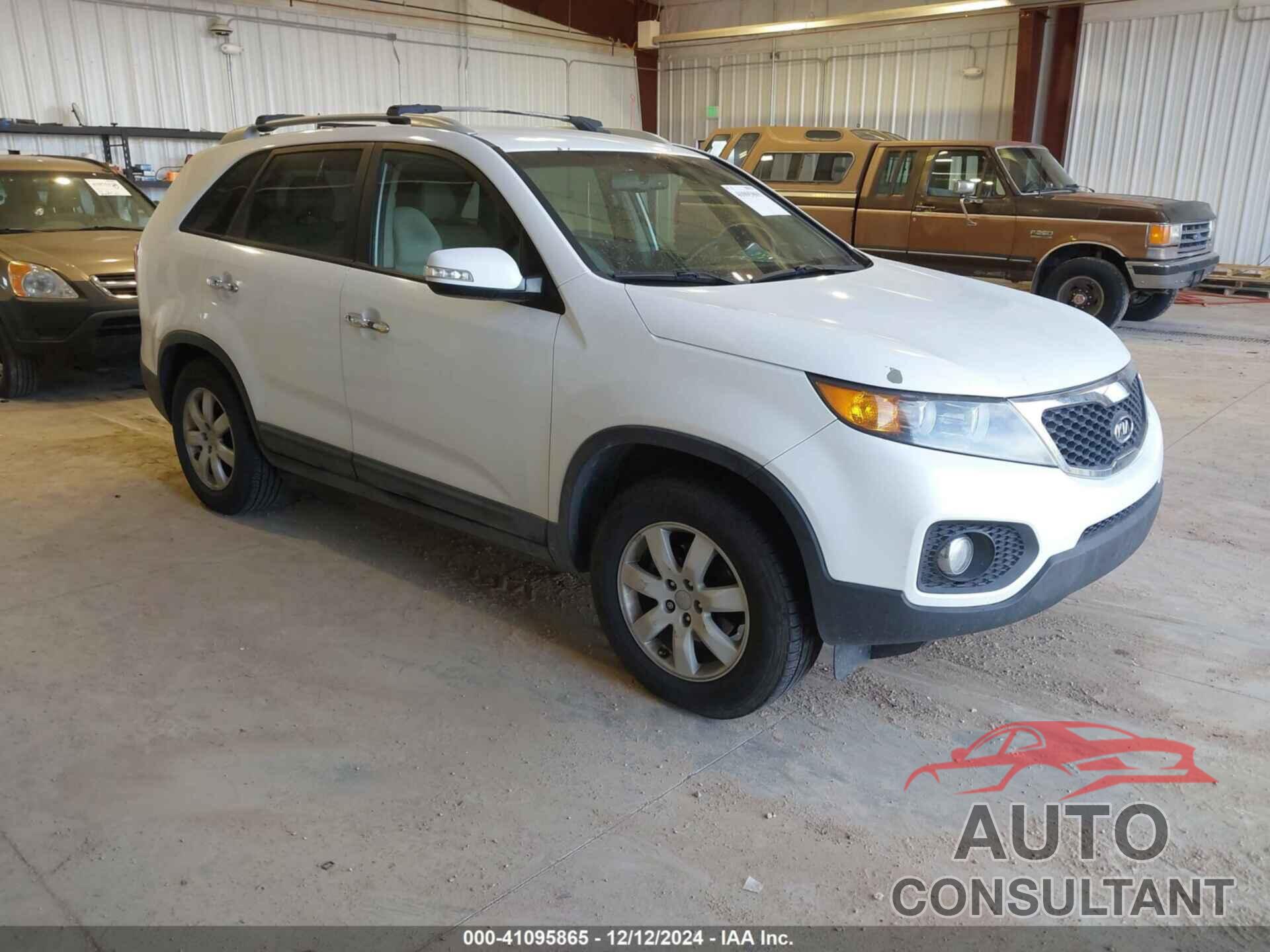 KIA SORENTO 2013 - 5XYKT3A65DG424519