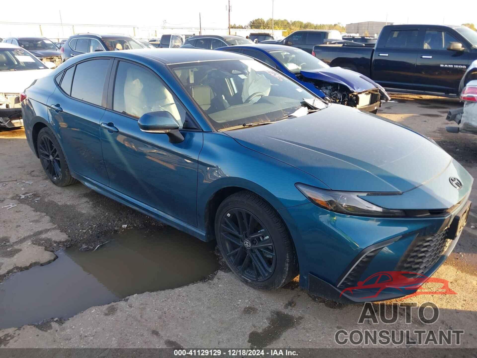 TOYOTA CAMRY 2025 - 4T1DAACK0SU543972