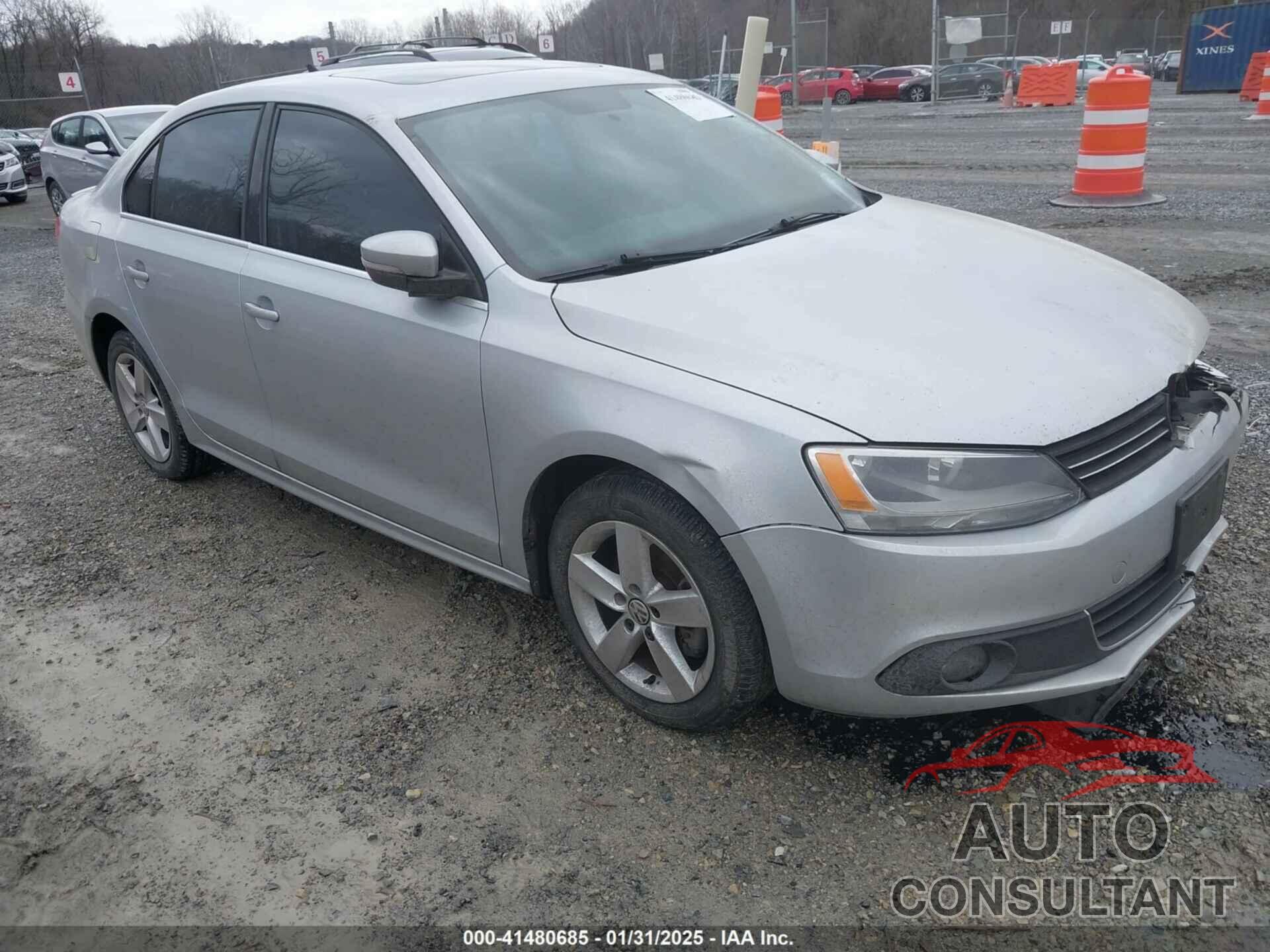 VOLKSWAGEN JETTA 2012 - 3VWLL7AJ1CM473778