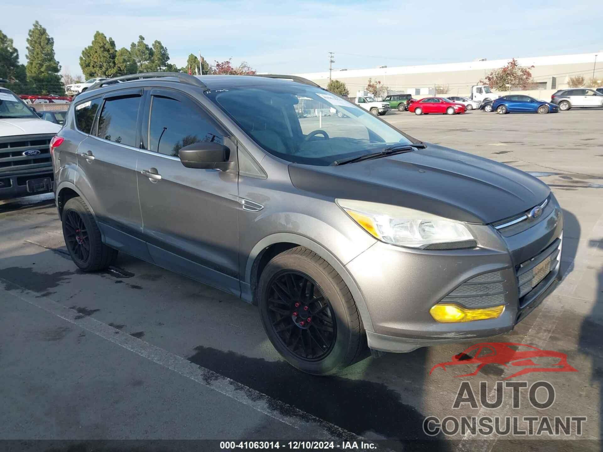 FORD ESCAPE 2014 - 1FMCU0GX7EUC46964