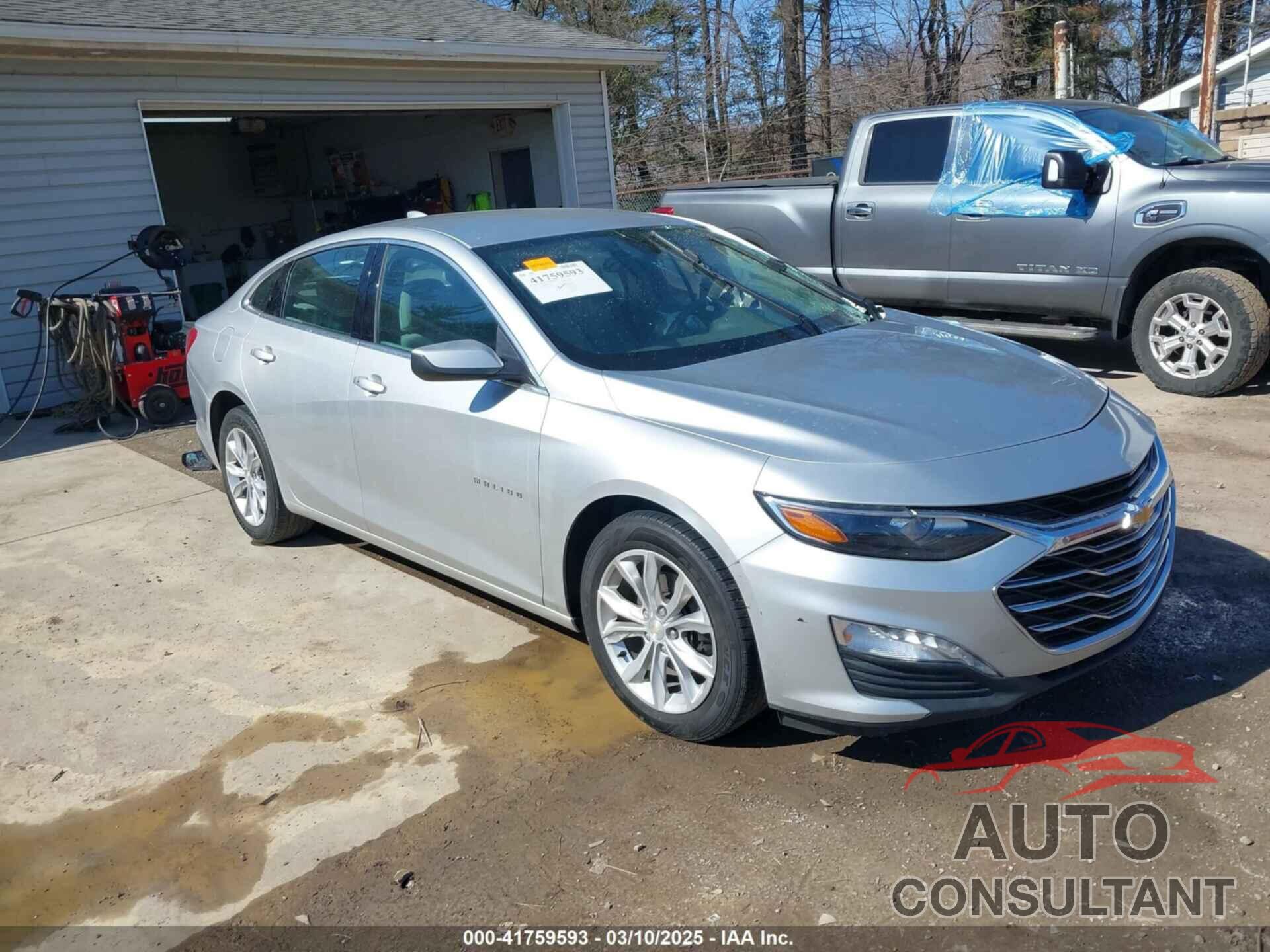 CHEVROLET MALIBU 2019 - 1G1ZD5STXKF108408
