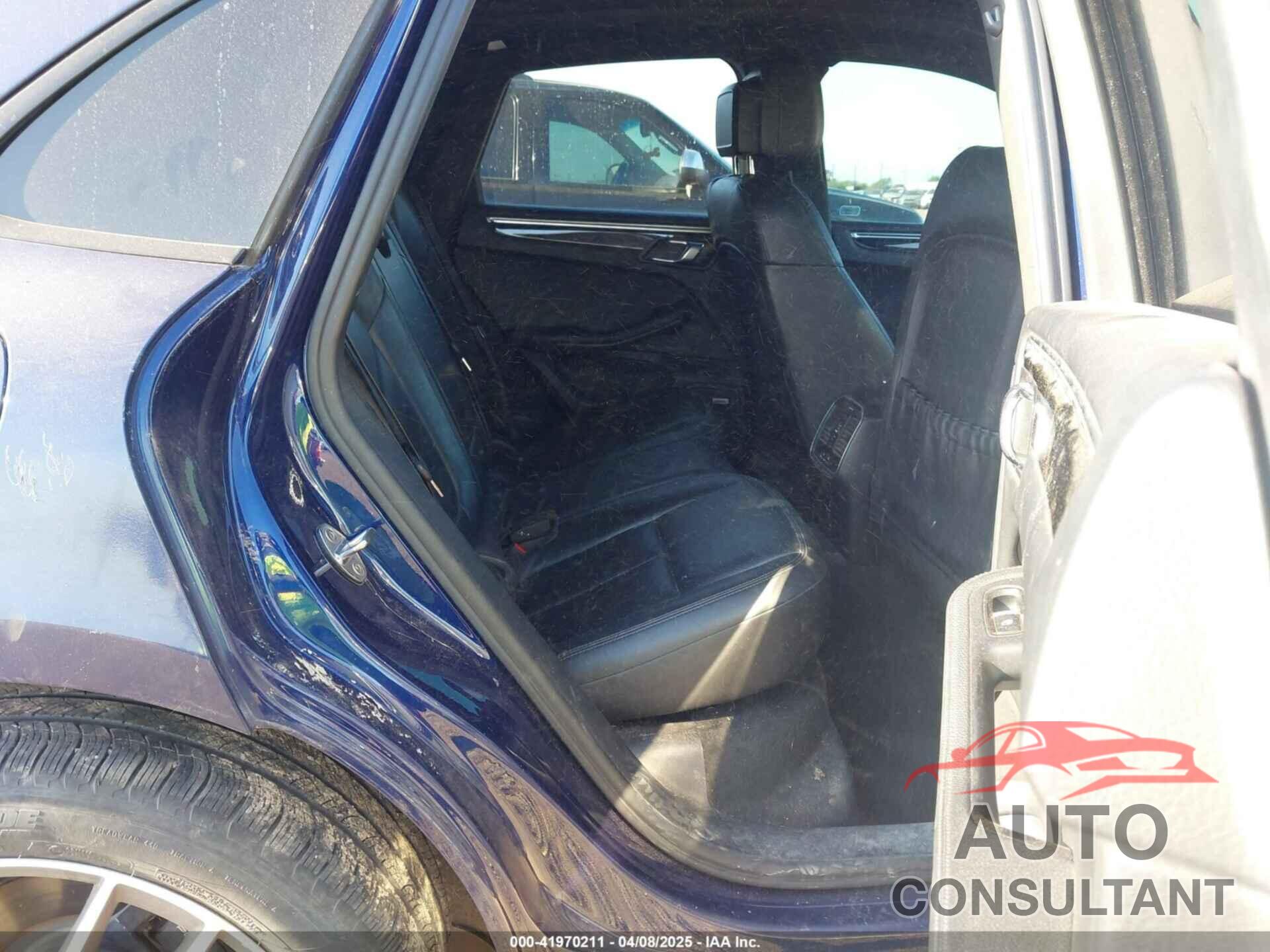 PORSCHE MACAN 2022 - WP1AA2A51NLB01334