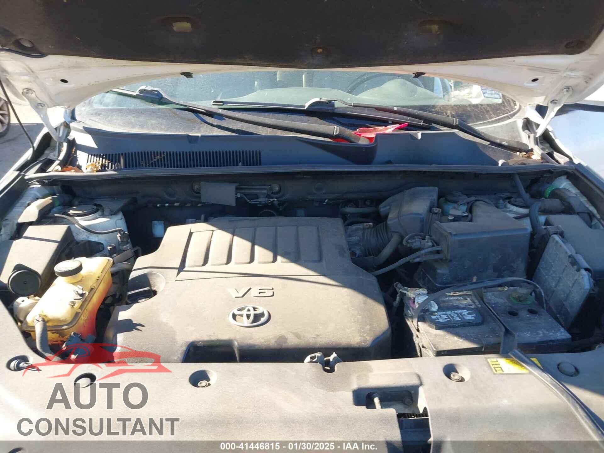 TOYOTA RAV4 2011 - 2T3DK4DV1BW040708