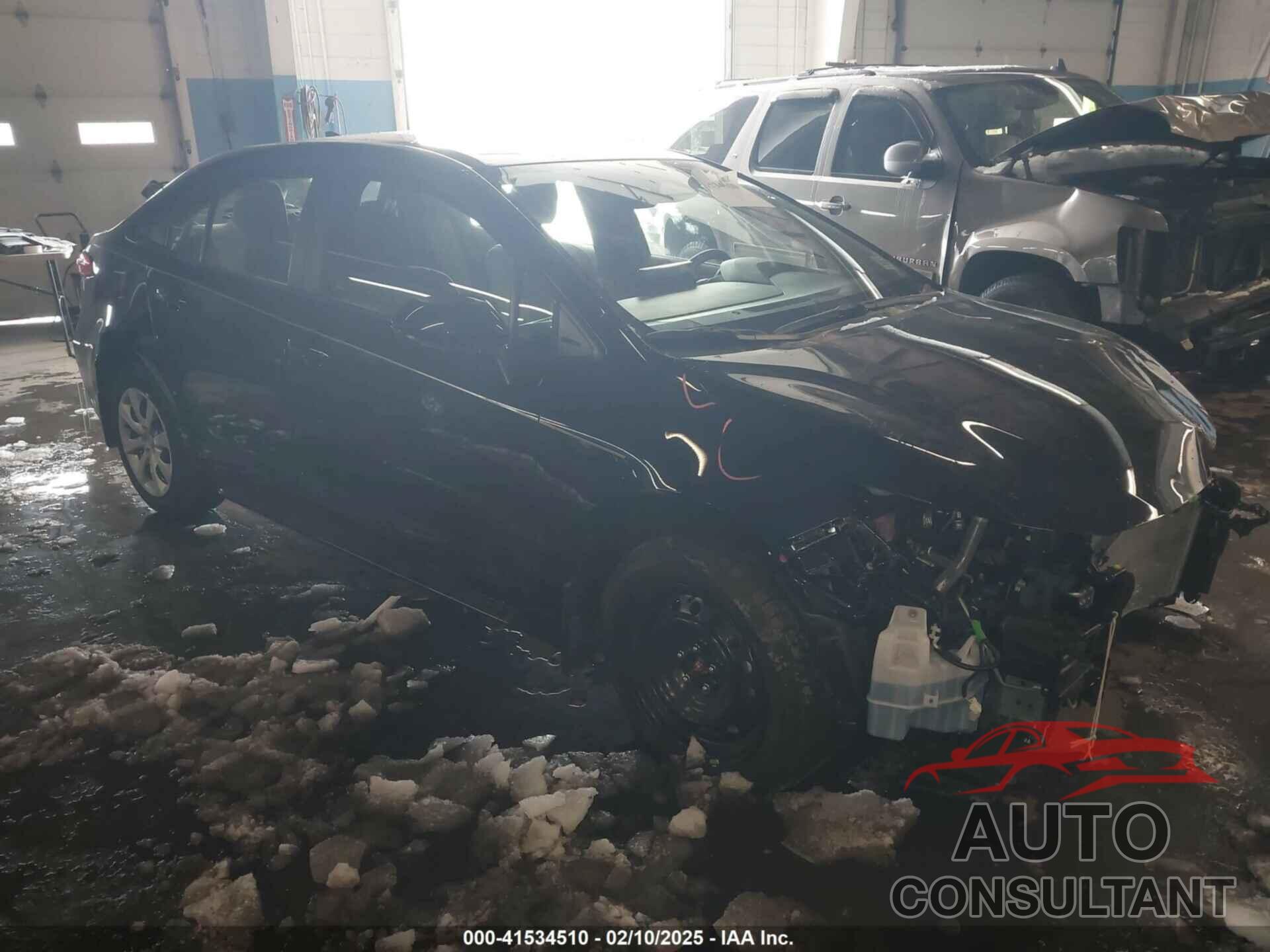 TOYOTA COROLLA 2025 - JTDBCMFE6S3071845