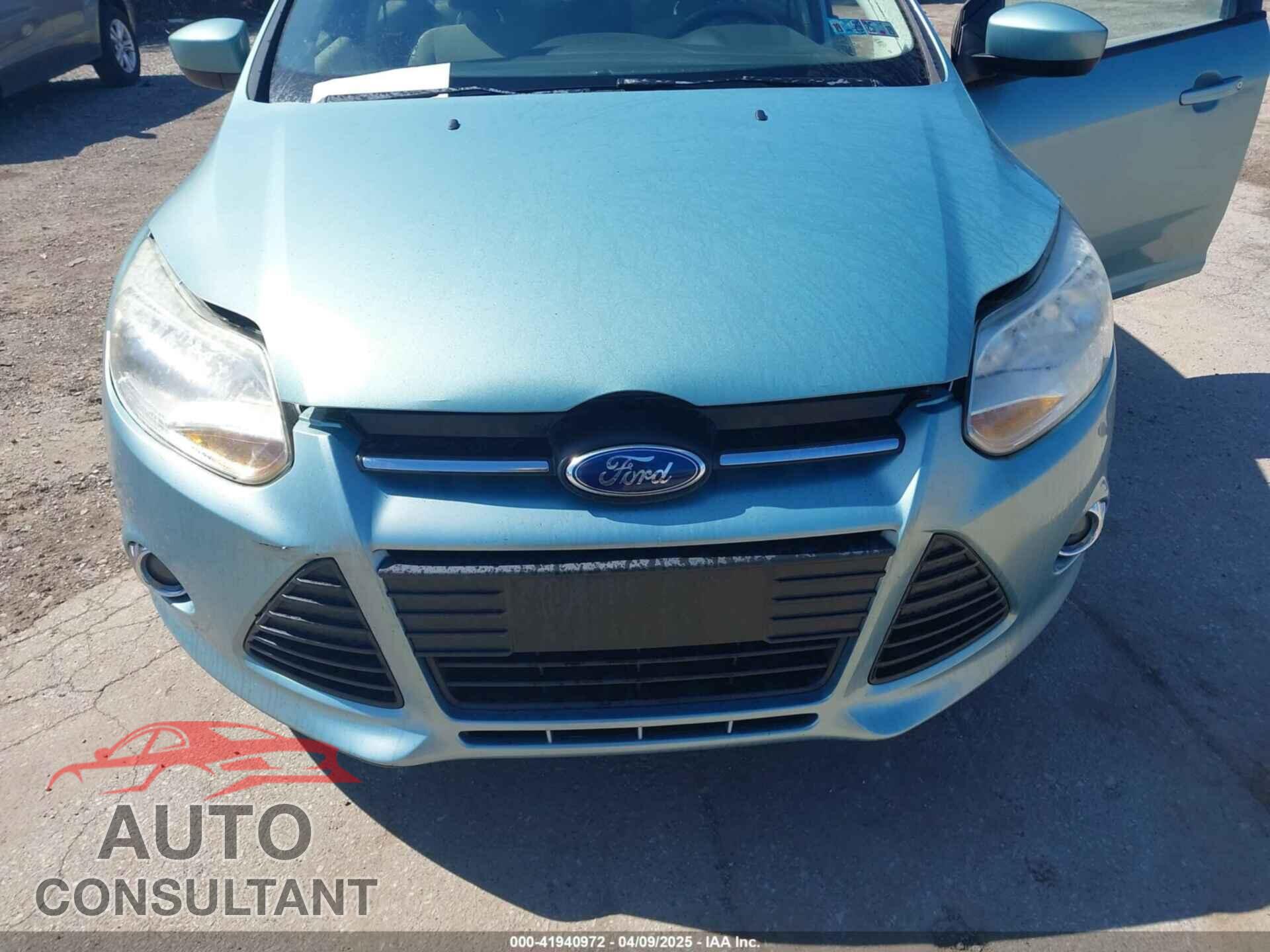 FORD FOCUS 2012 - 1FAHP3F24CL247104