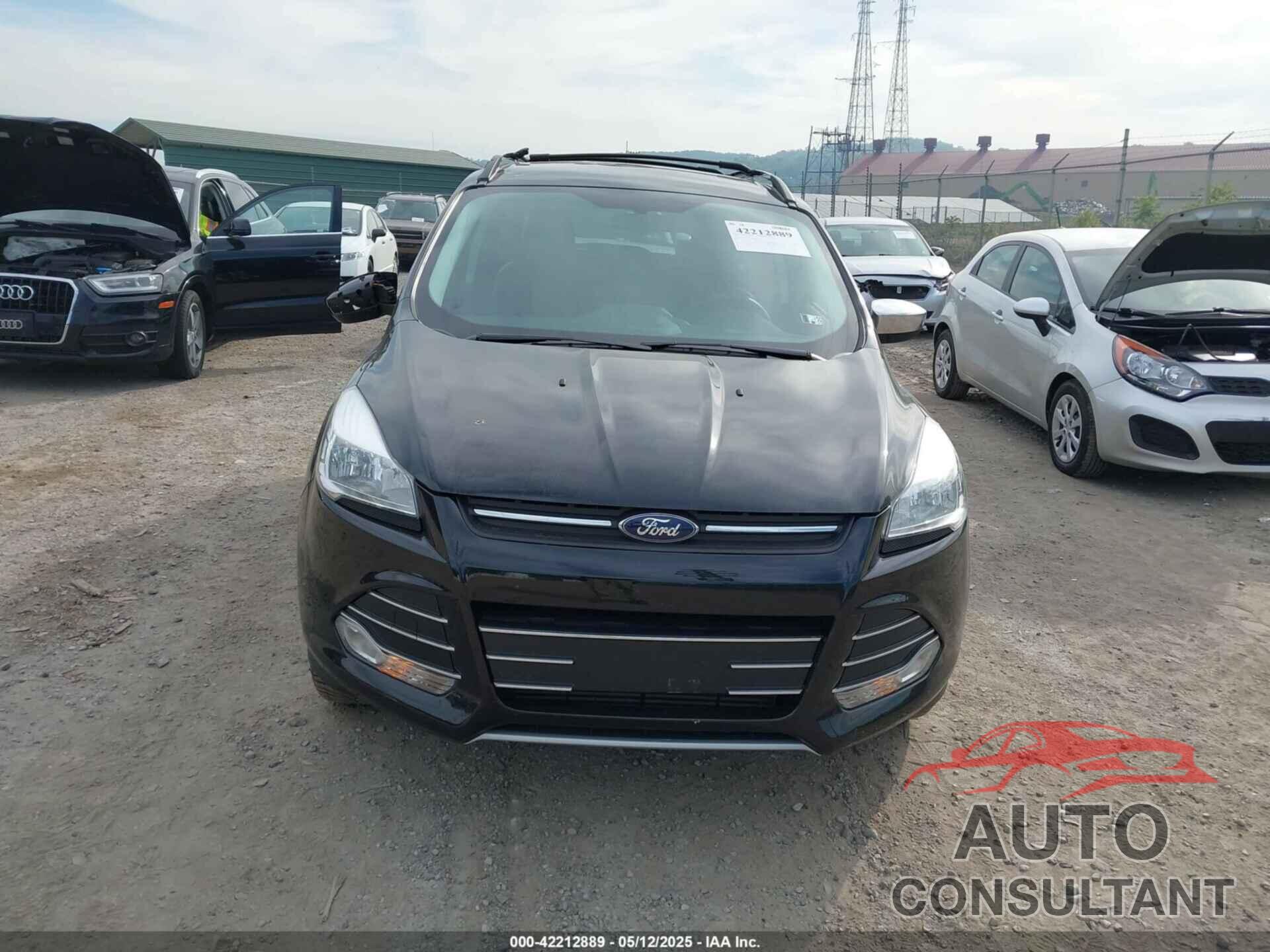 FORD ESCAPE 2016 - 1FMCU9G90GUB05288