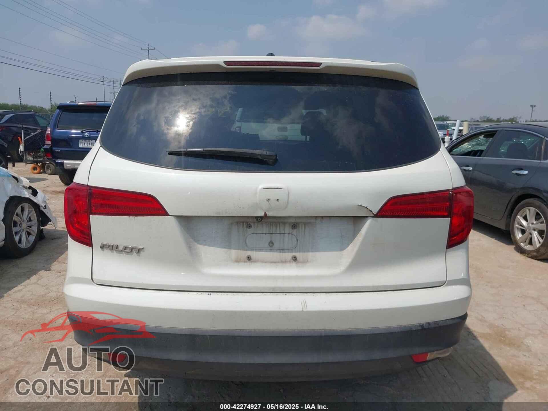 HONDA PILOT 2017 - 5FNYF5H30HB045773