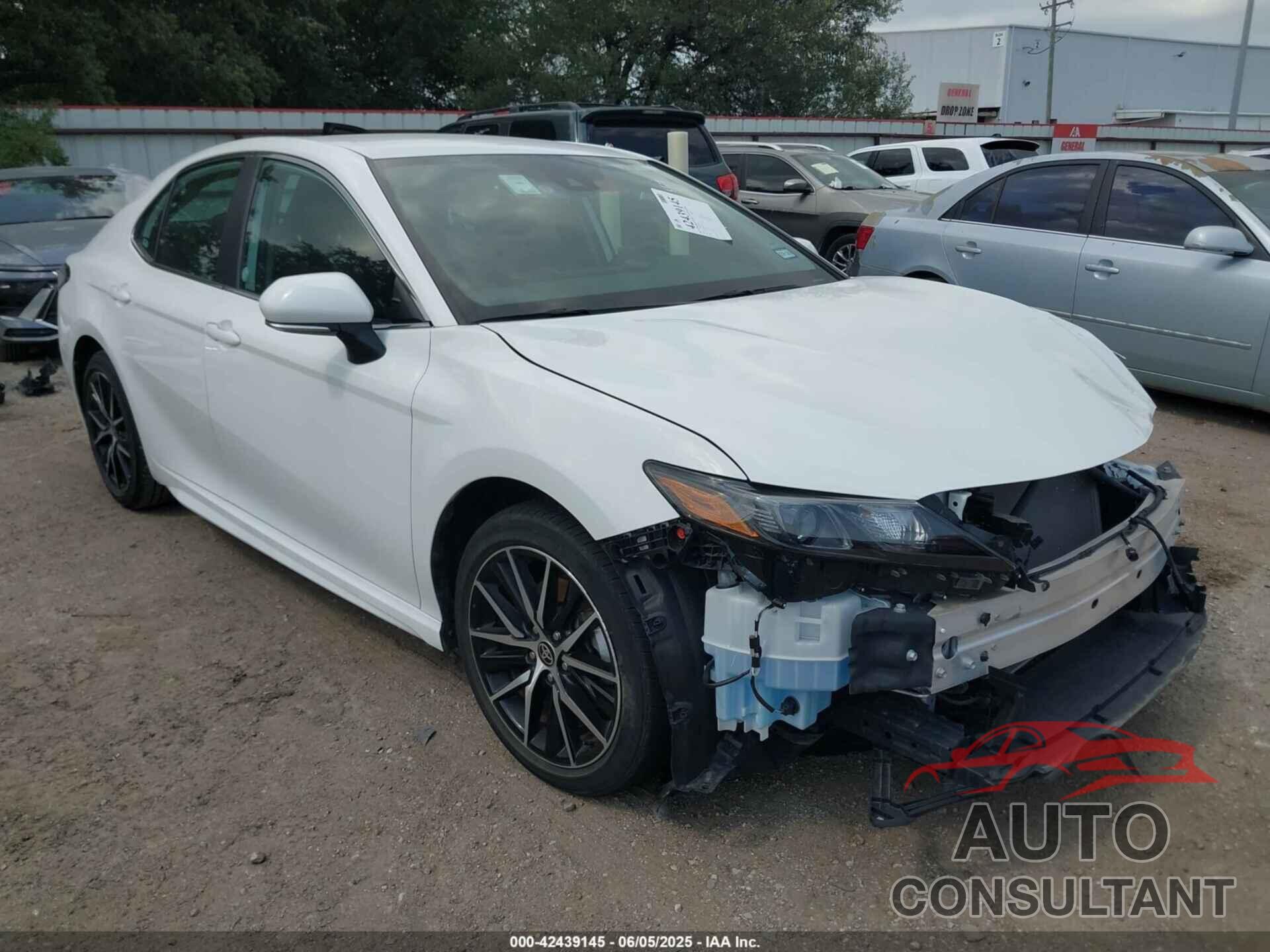 TOYOTA CAMRY 2024 - 4T1G11AK1RU240421