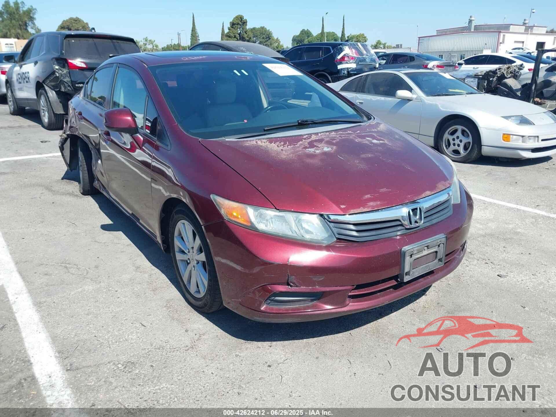 HONDA CIVIC 2012 - 2HGFB2F99CH546352