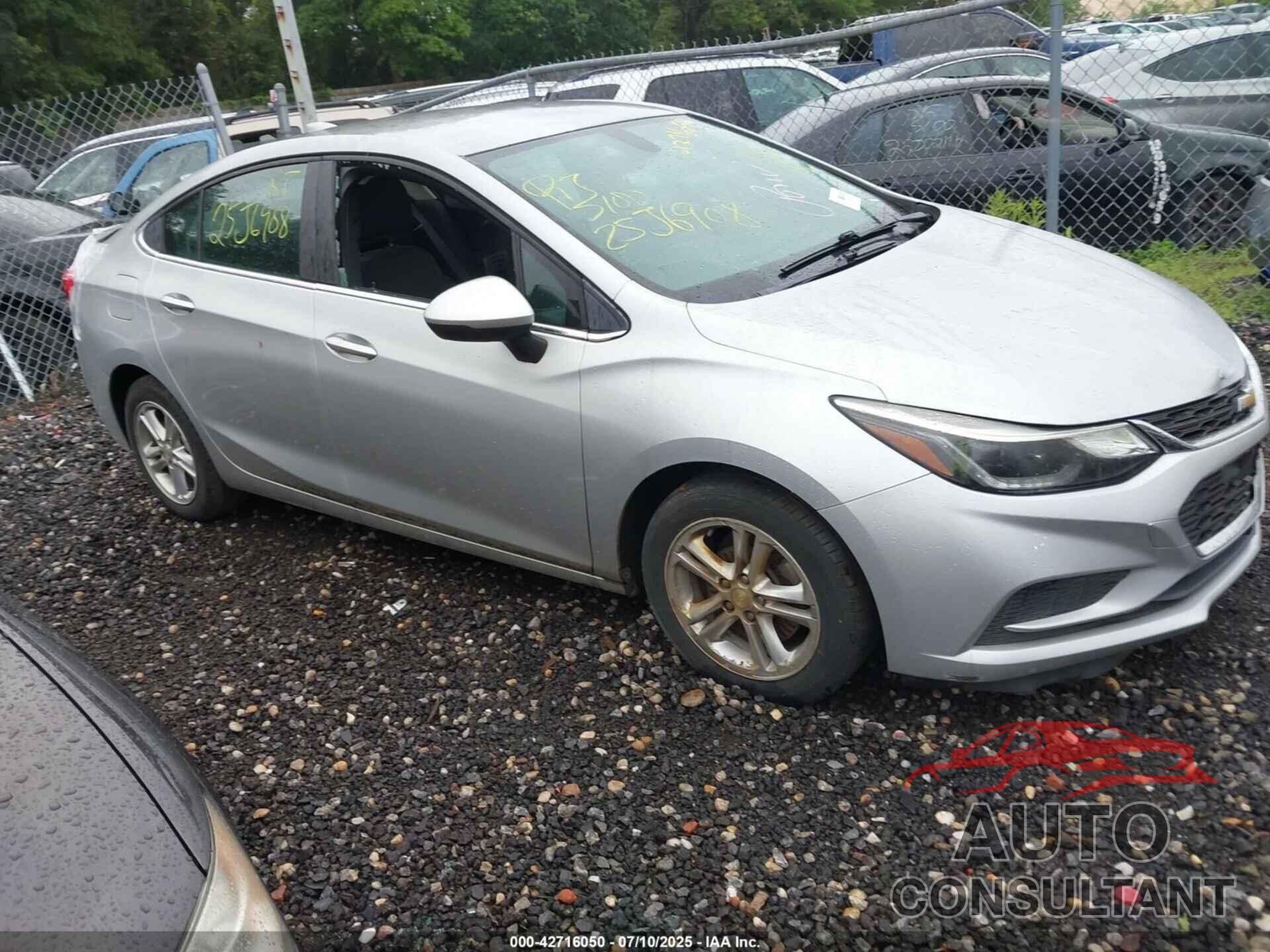 CHEVROLET CRUZE 2017 - 1G1BE5SM9H7103923