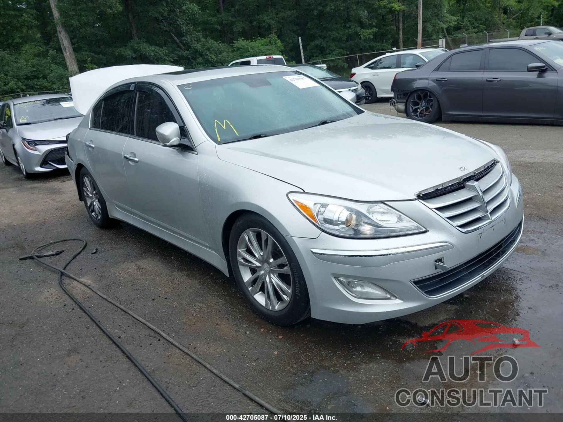 HYUNDAI GENESIS 2012 - KMHGC4DD9CU151714