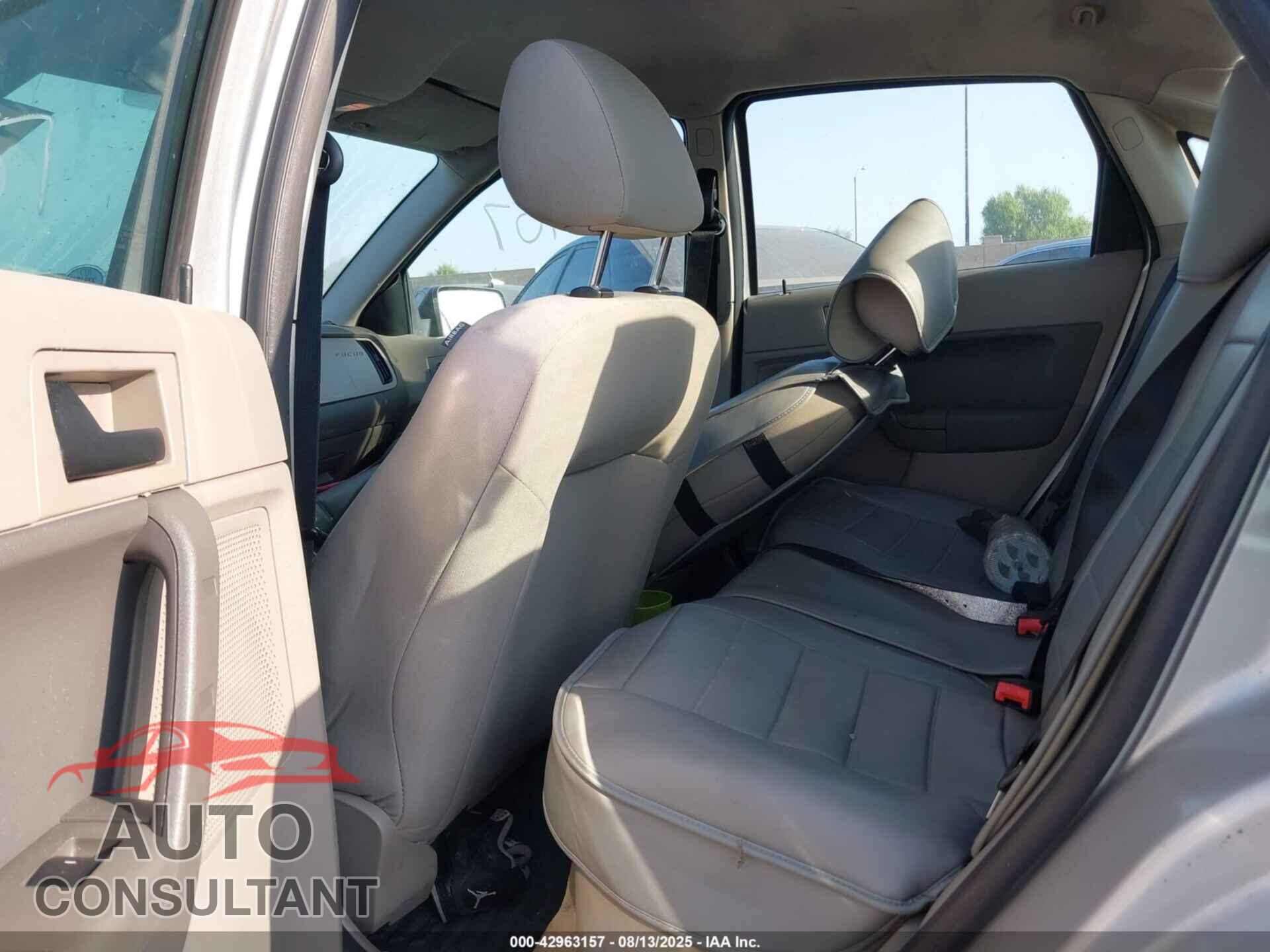 FORD FOCUS 2009 - 1FAHP35N89W202086
