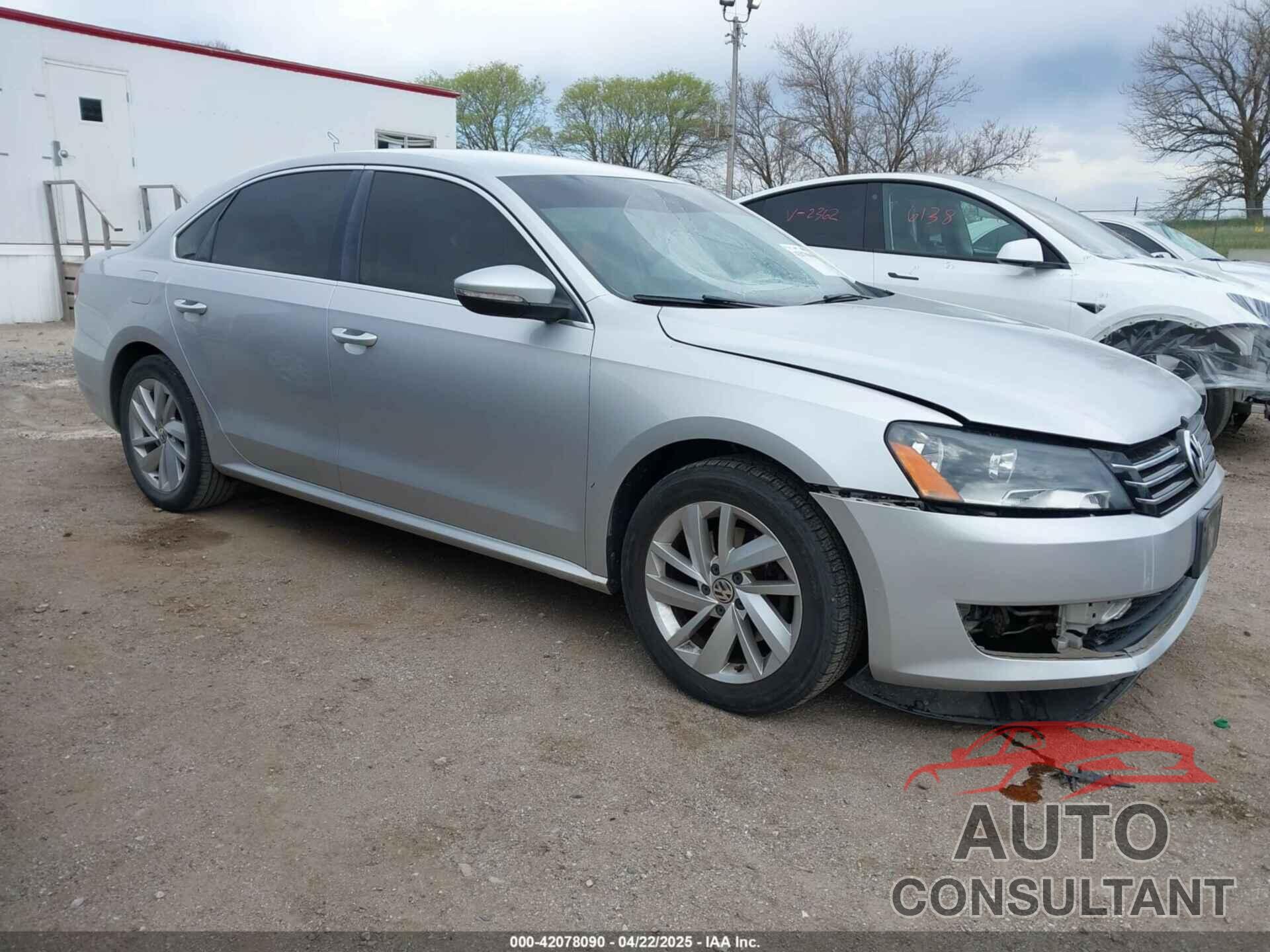 VOLKSWAGEN PASSAT 2012 - 1VWBP7A30CC042450